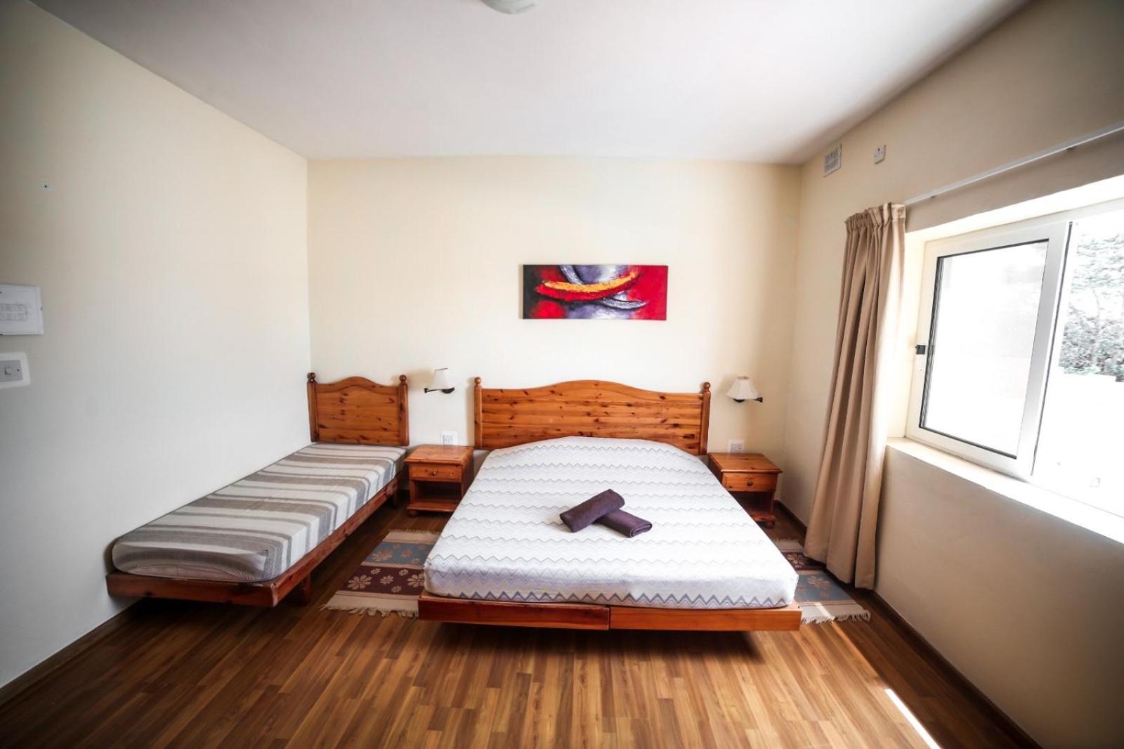 Double or Twin Room with Sea View - Photo 3