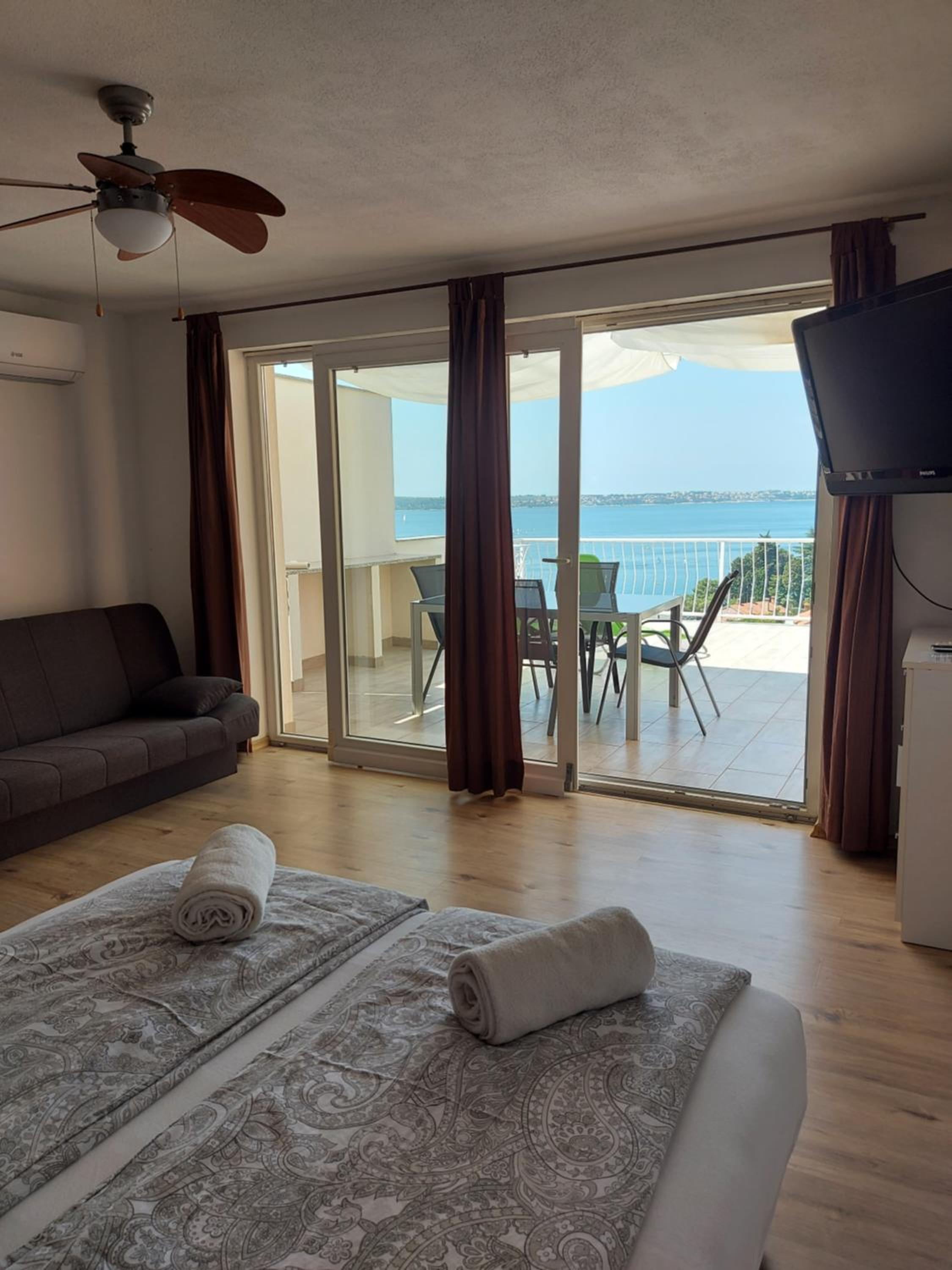 Apartment with Sea View photo 1