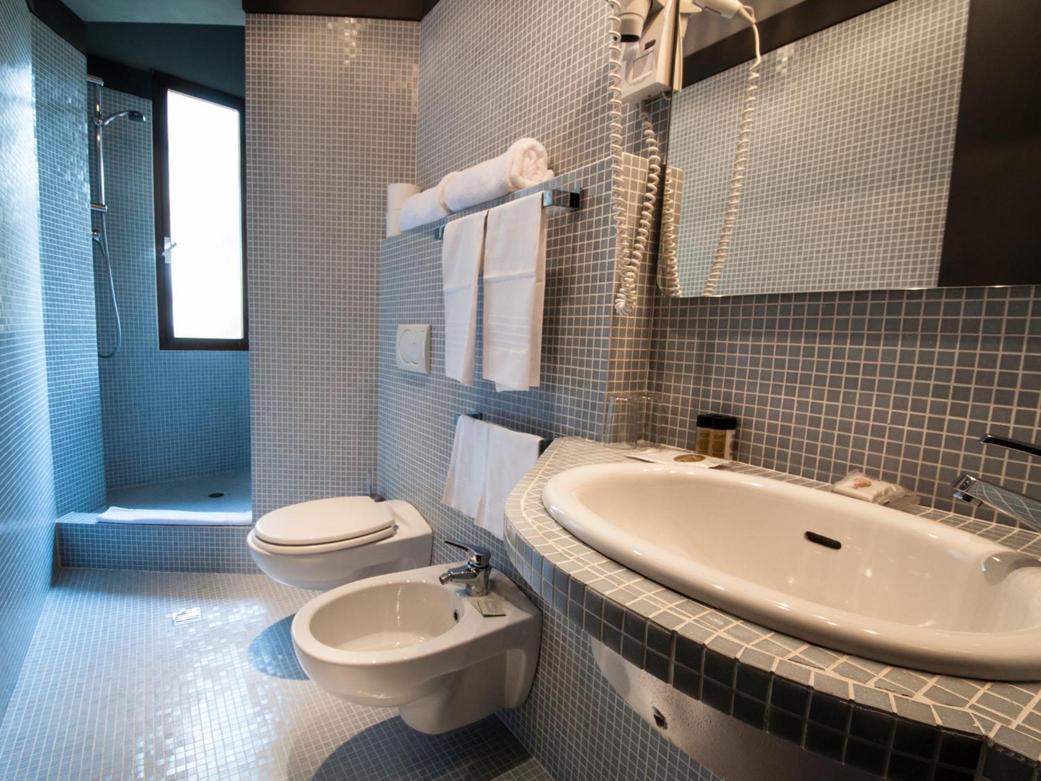 Superior Double Room with Balcony - Photo 5
