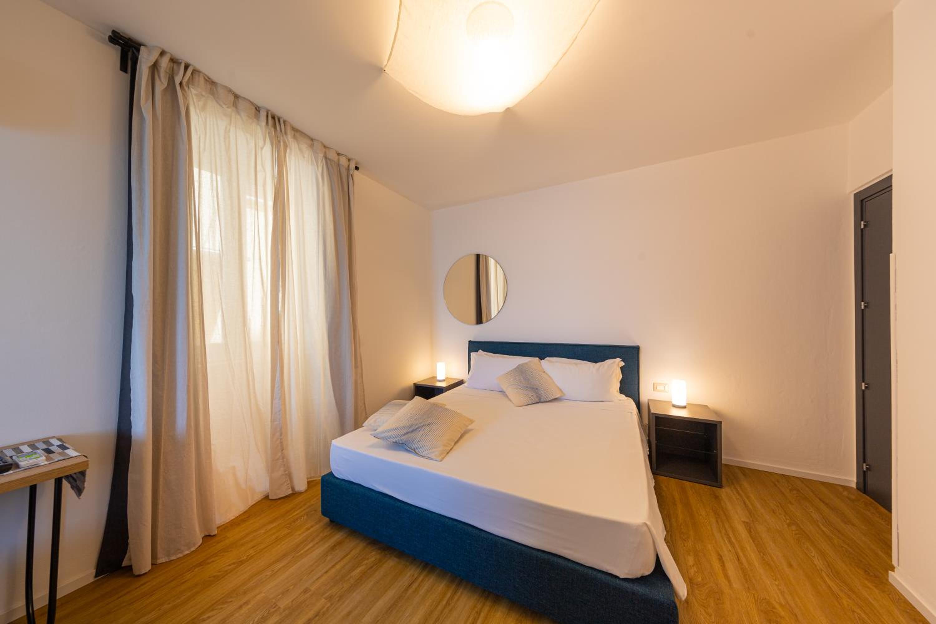 Deluxe Double Room with Sea View - Photo 1