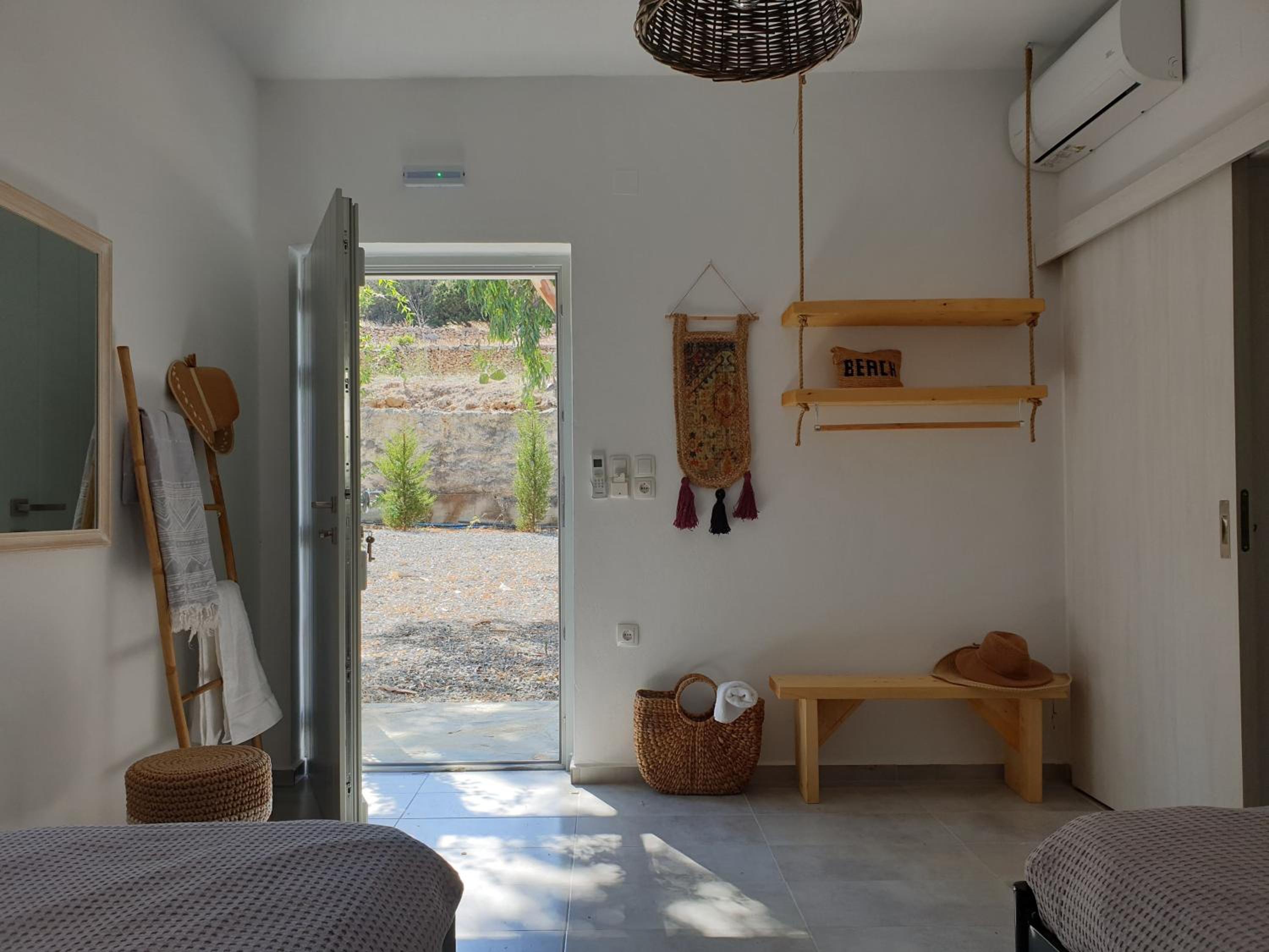 Twin Room - Disability Access photo 2