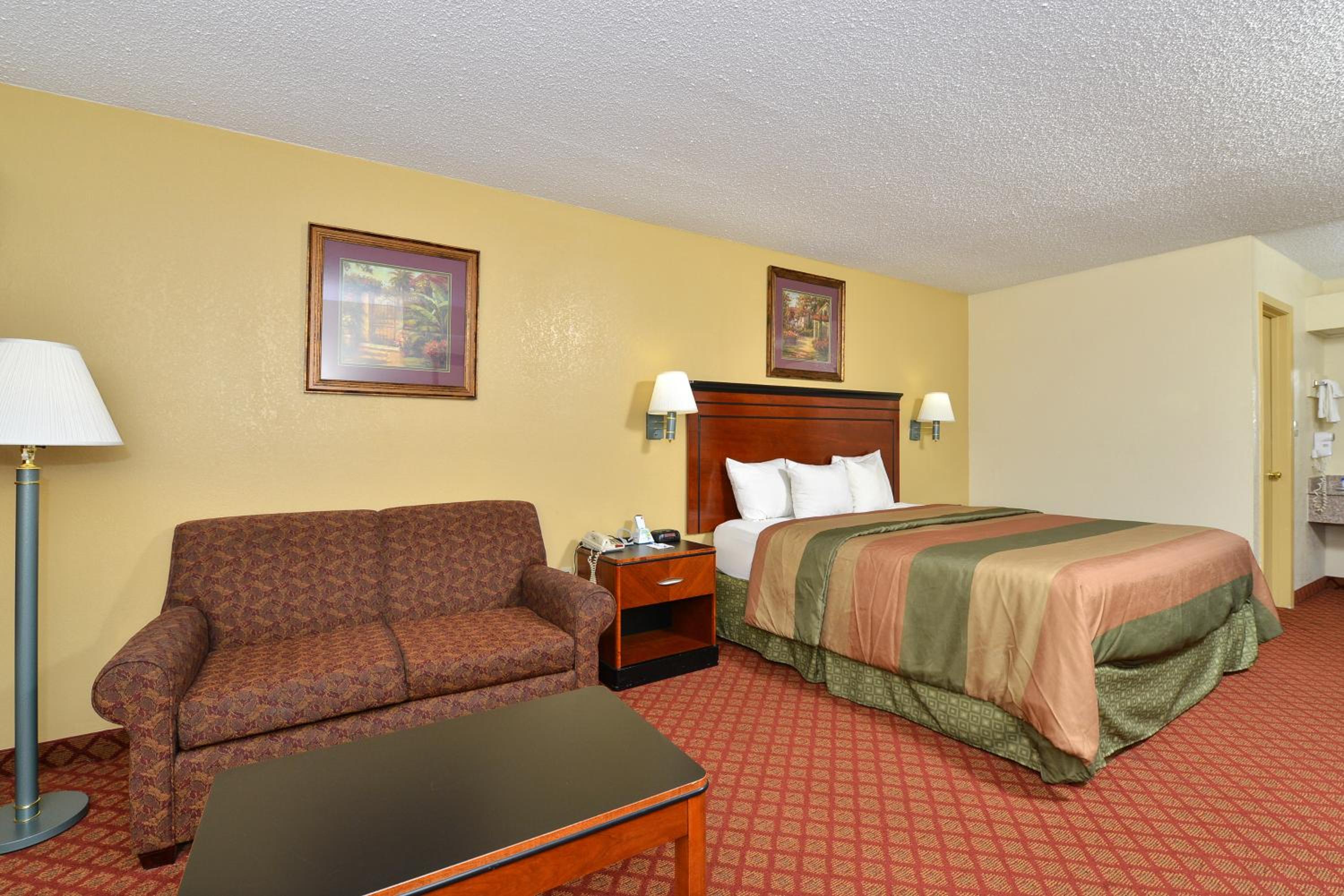 King Room Non-Smoking - Photo 11