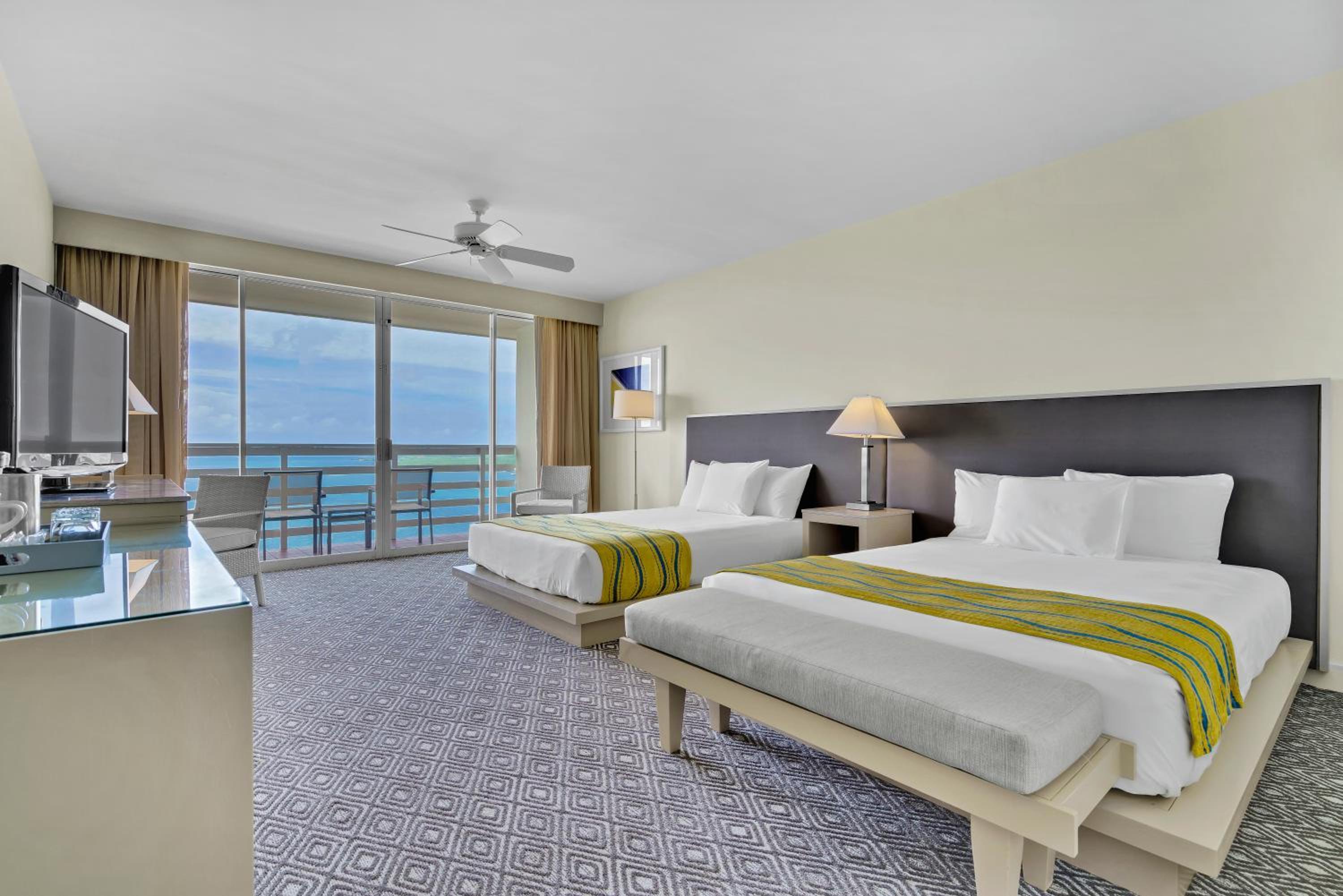 Queen Room with Two Queen Beds with Ocean View - Photo 1