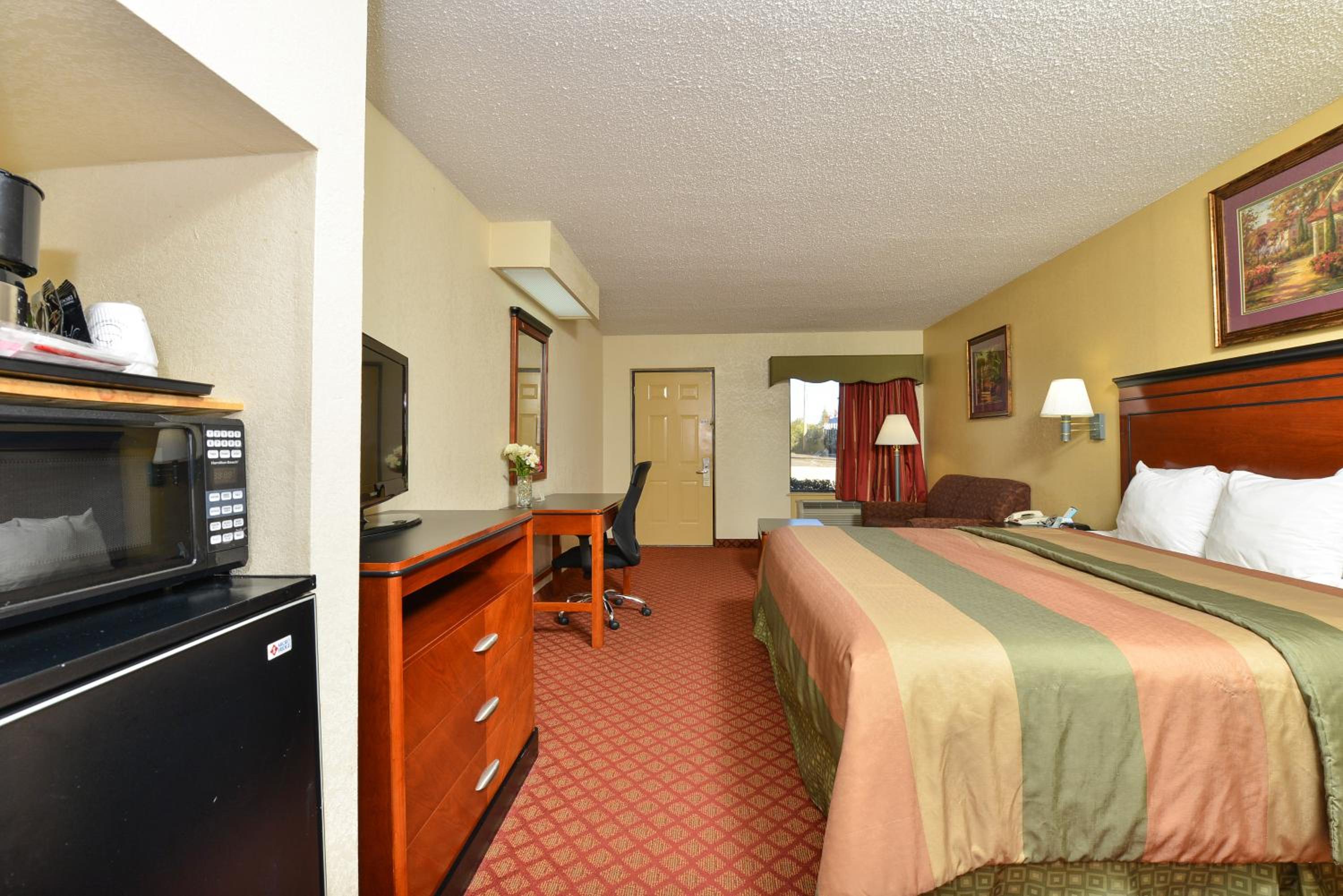 King Room Non-Smoking - Photo 9