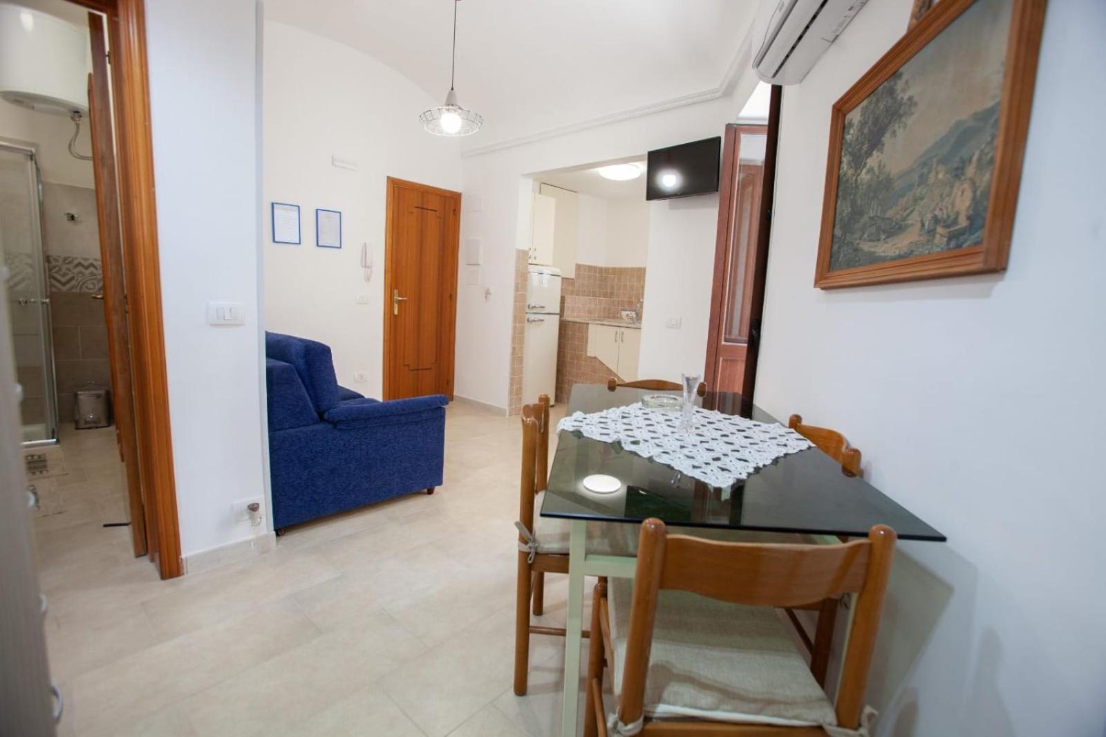 Family Room with Balcony - Photo 7