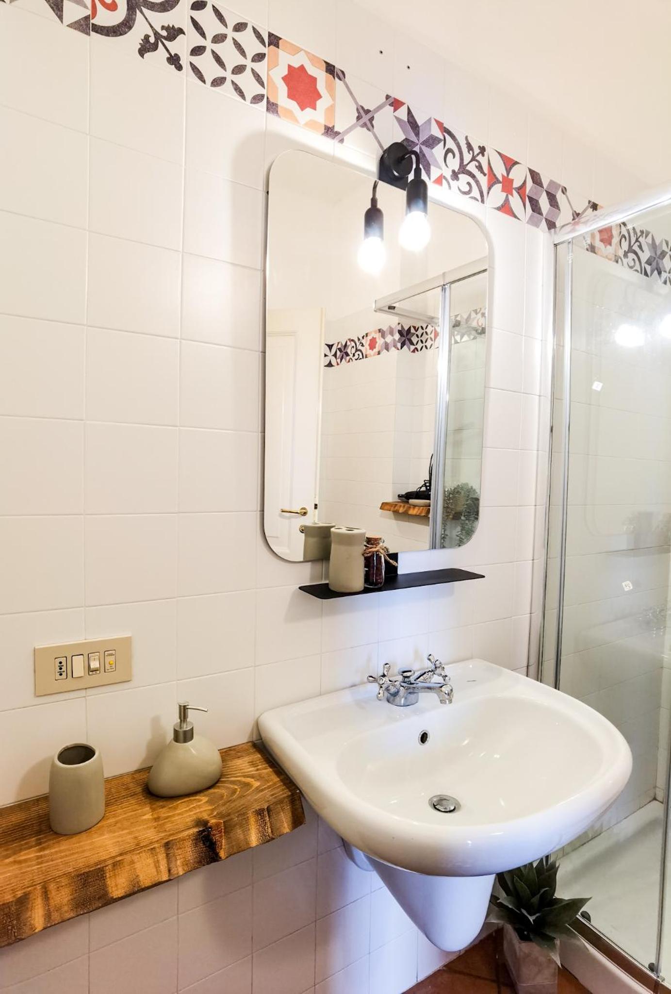 Deluxe Double Room with Balcony photo 2