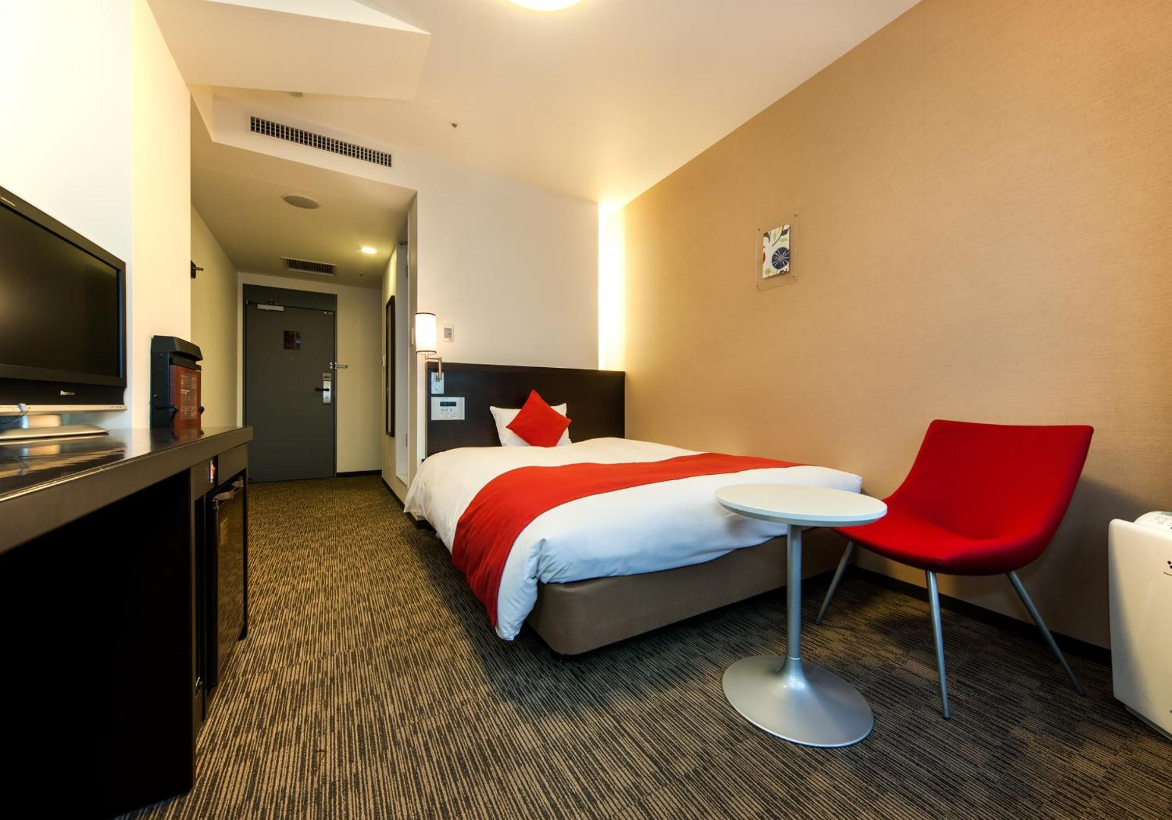 Standard Double Room - Smoking - Photo 6