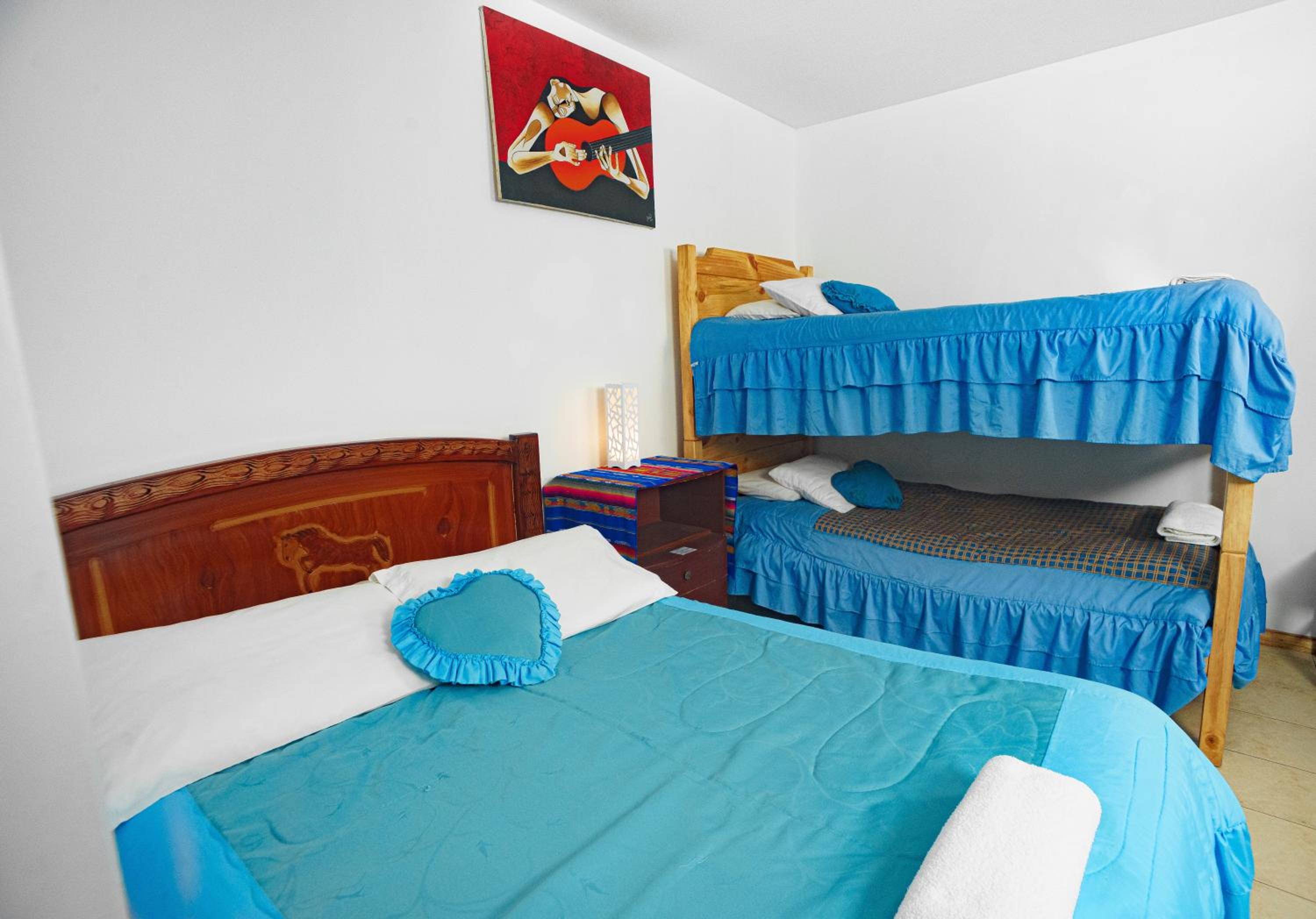 Quadruple Room with Private Bathroom photo 1