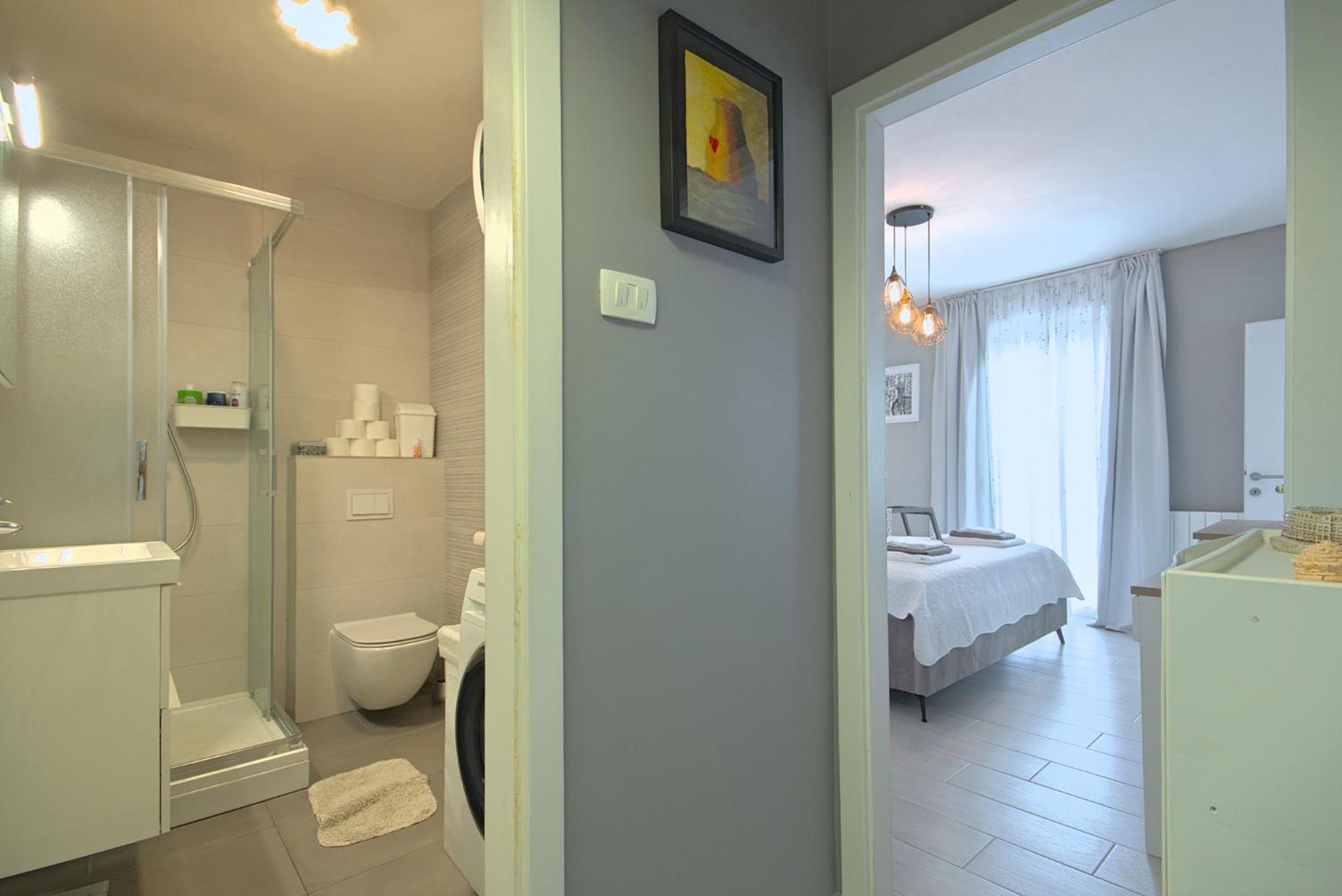 One-Bedroom Apartment - Photo 44