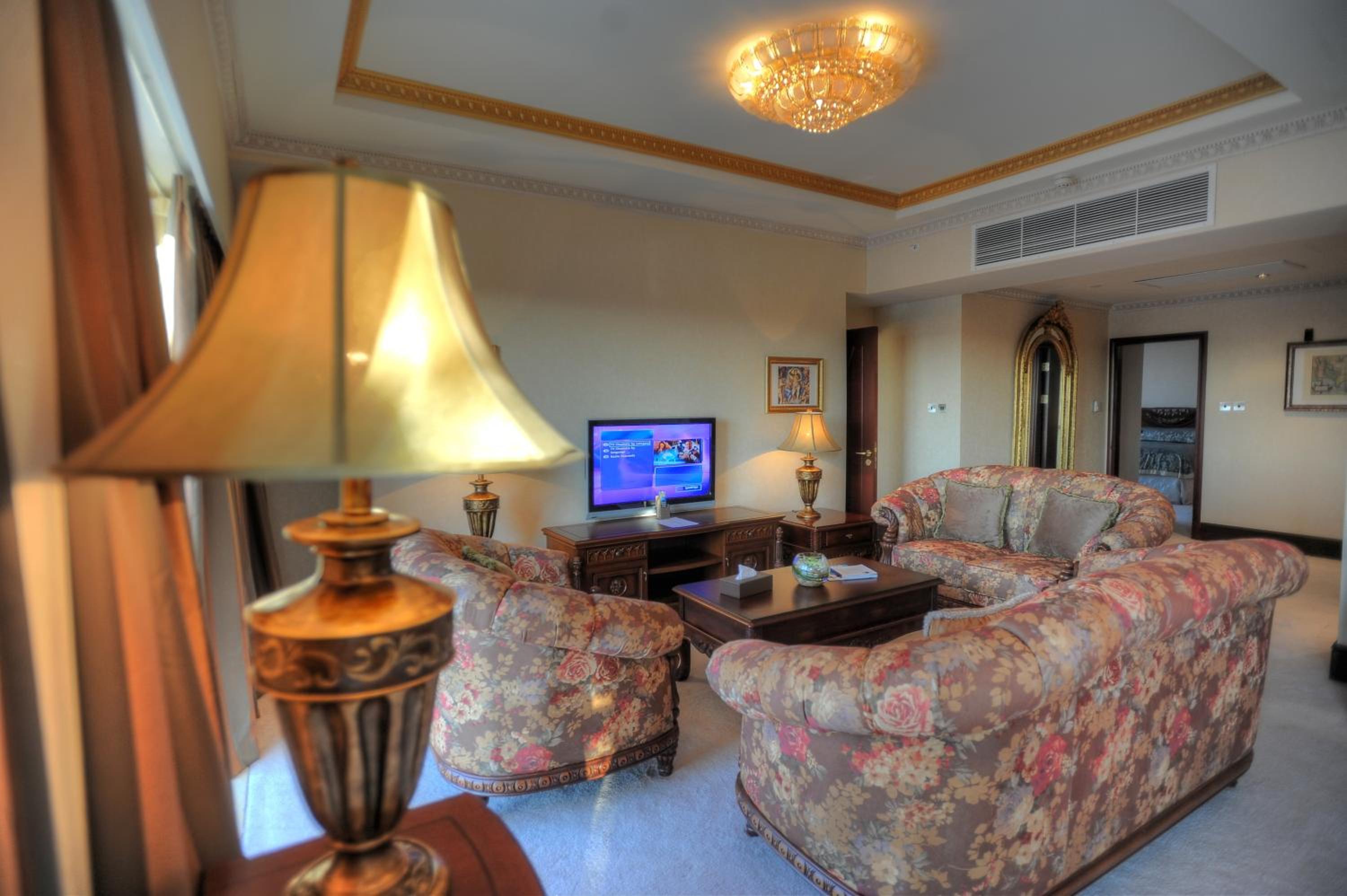 Suite Real con Terraza y Vista Completa al Mar