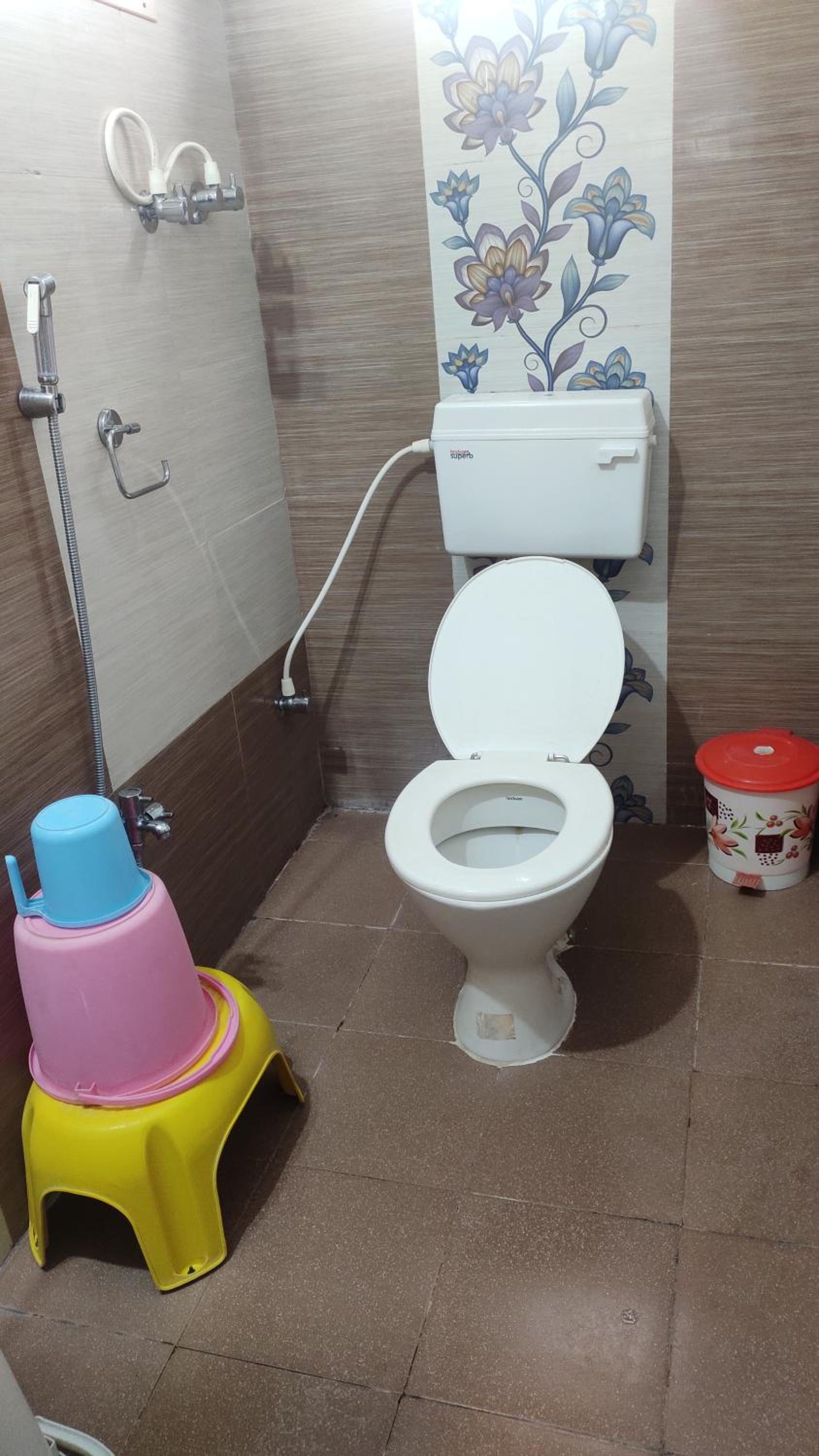 Deluxe Double Room with Balcony - Photo 16