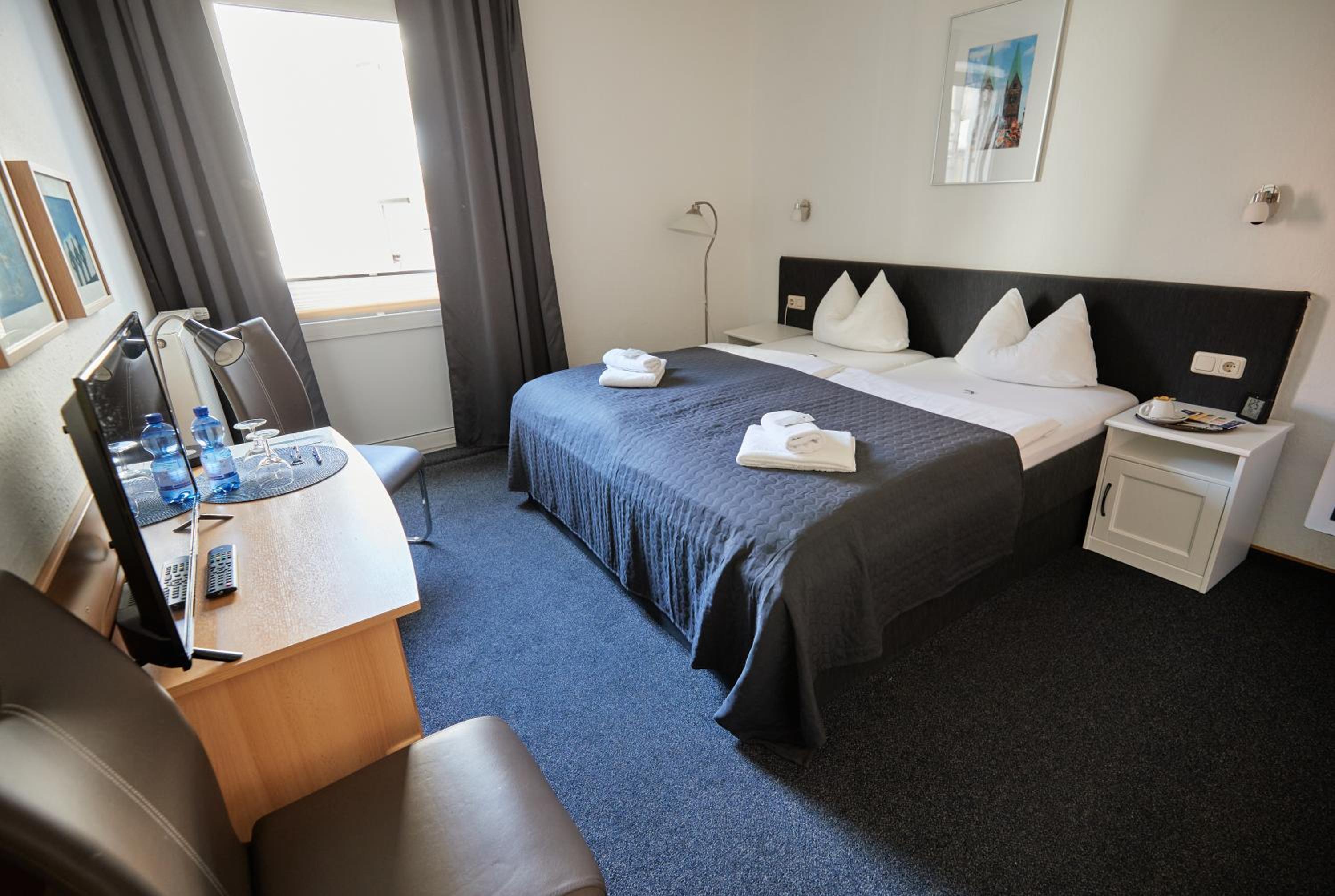 Double Room - Photo 3