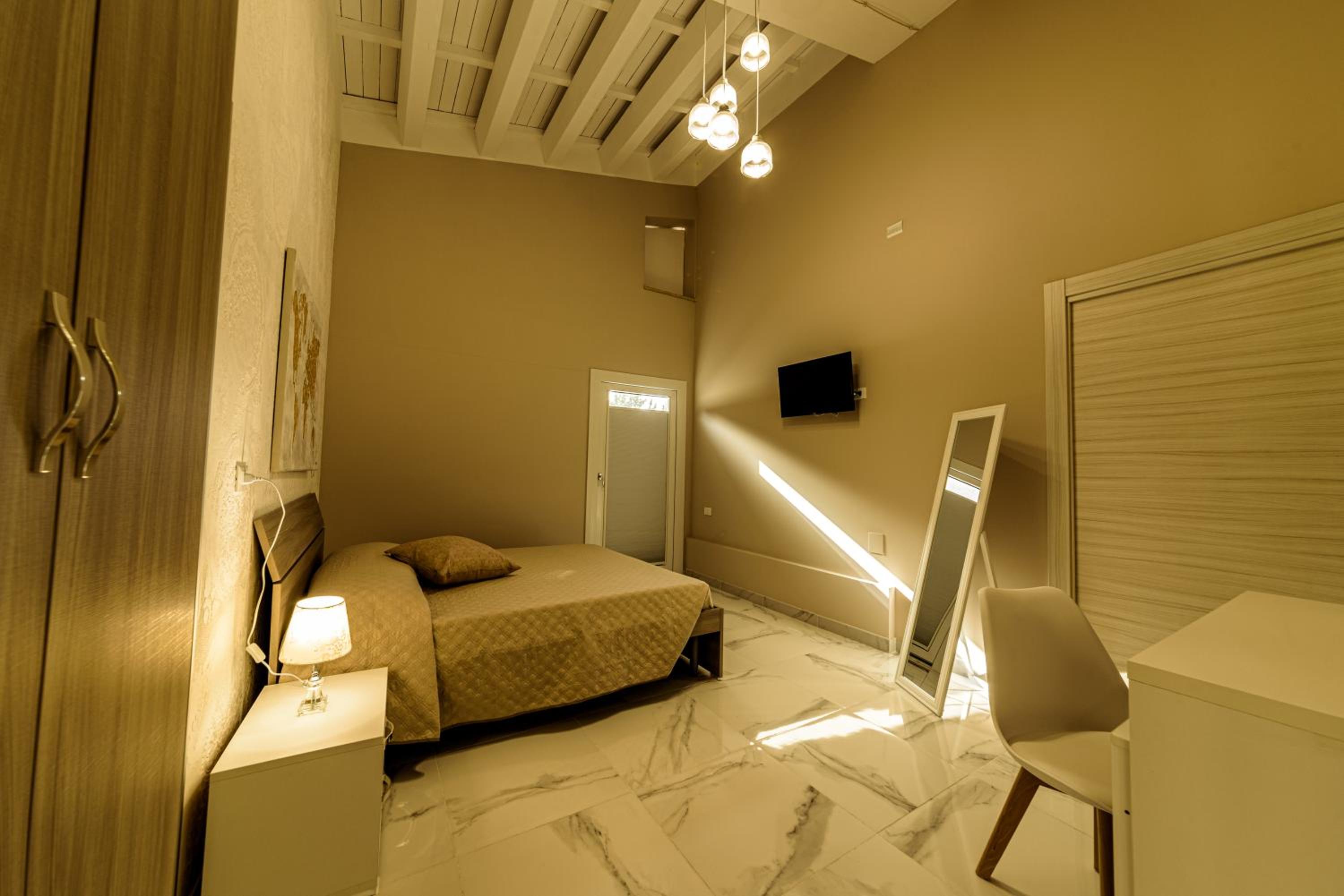 King Room - Disability Access - Photo 4