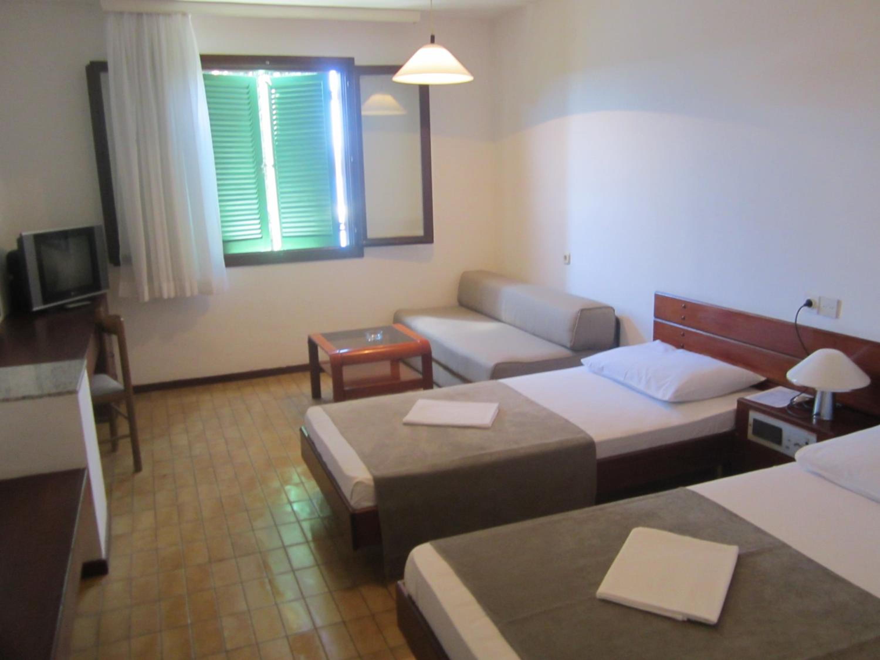 Twin Room with Sea View and Air Condition