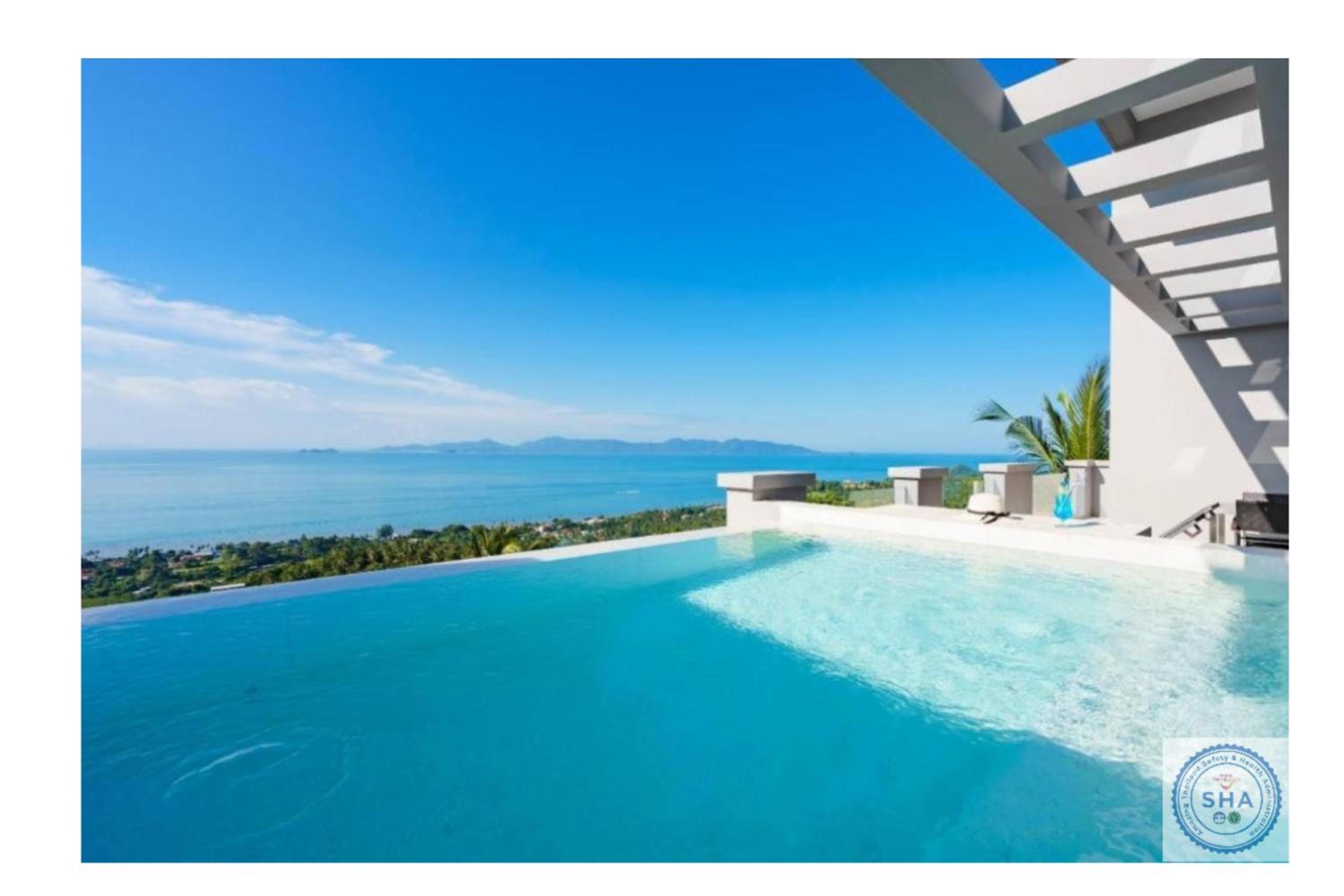 Superior Suite with Sea View - Photo 31