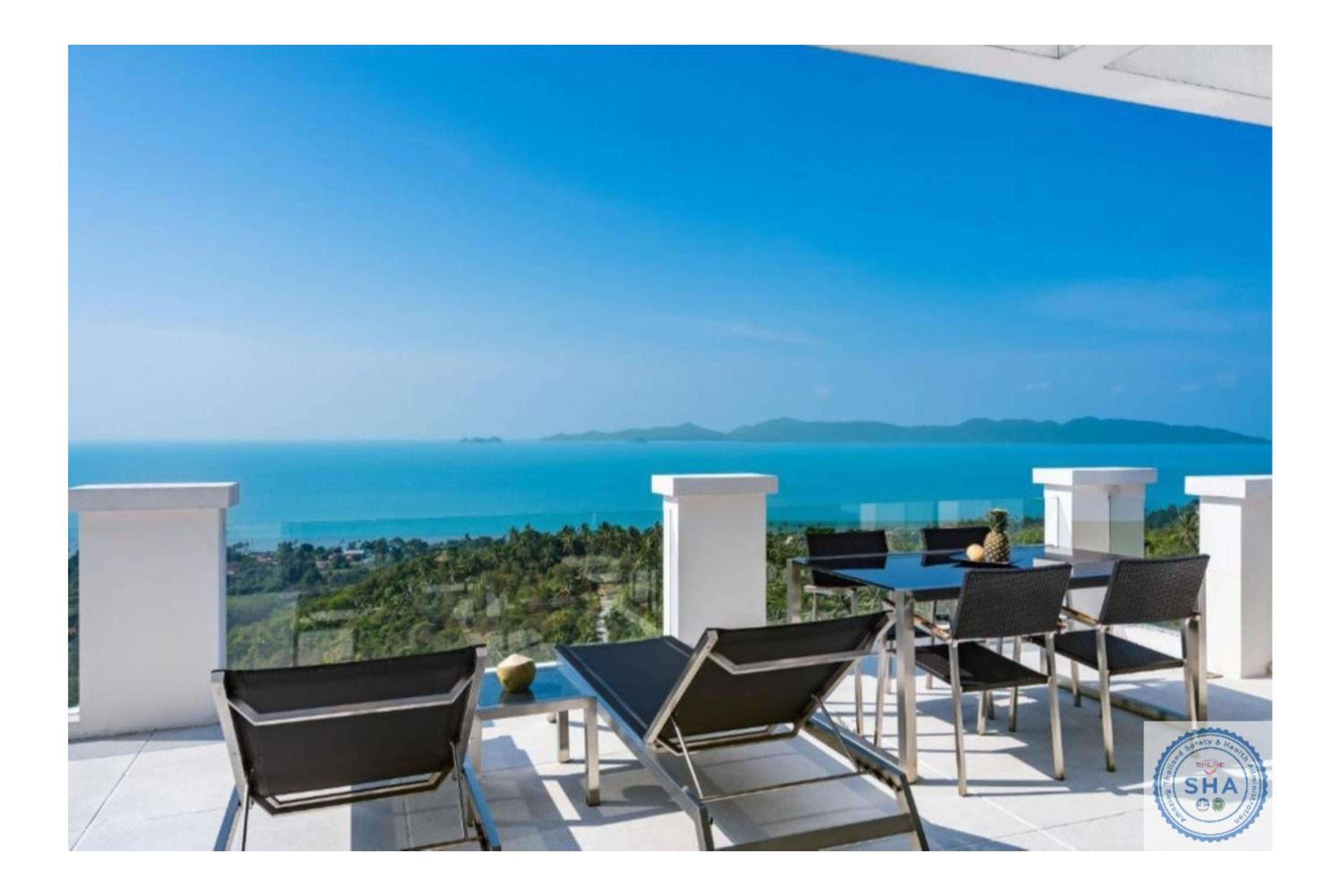 Superior Suite with Sea View - Photo 30