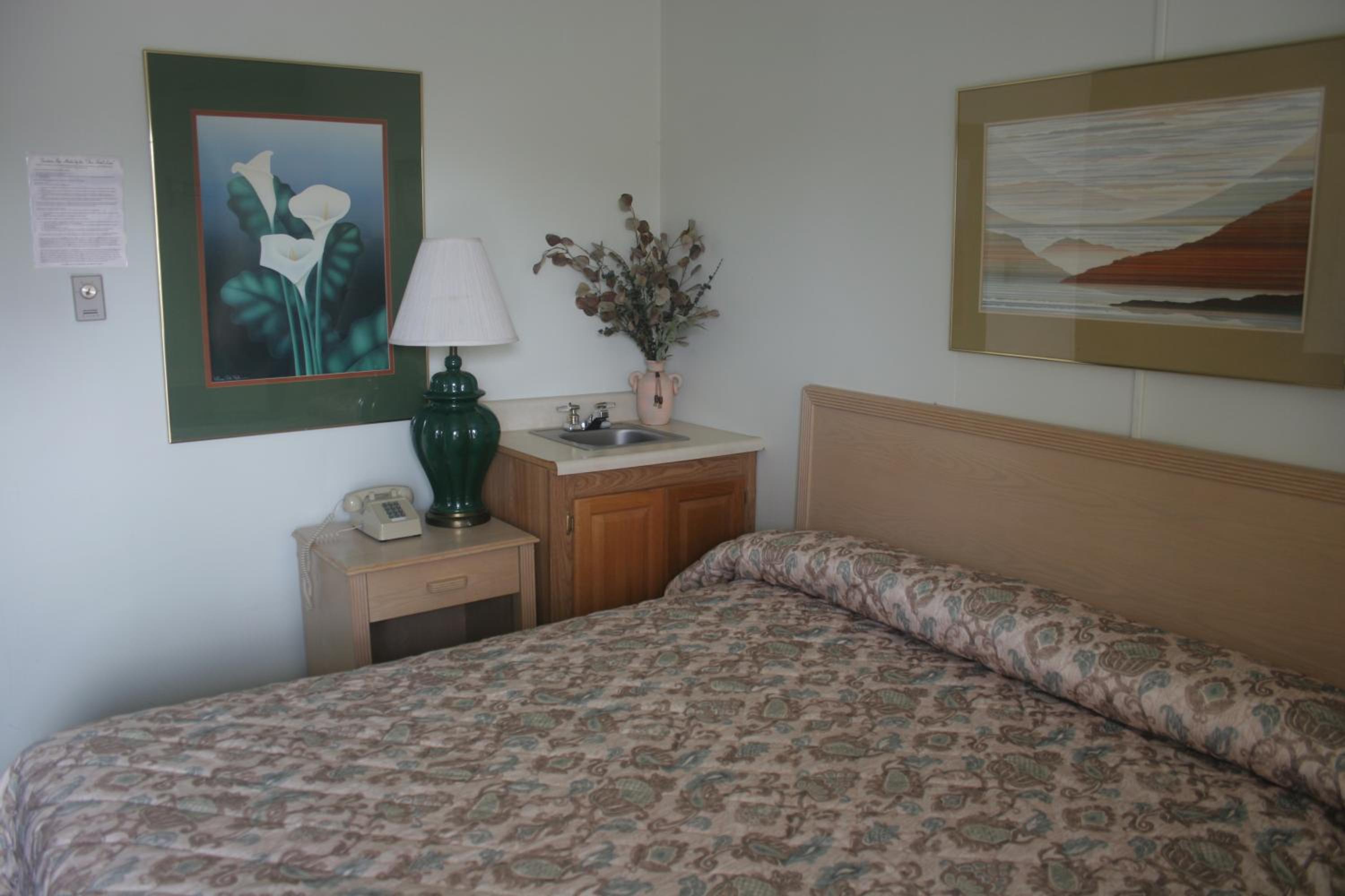 Queen Suite photo 3
