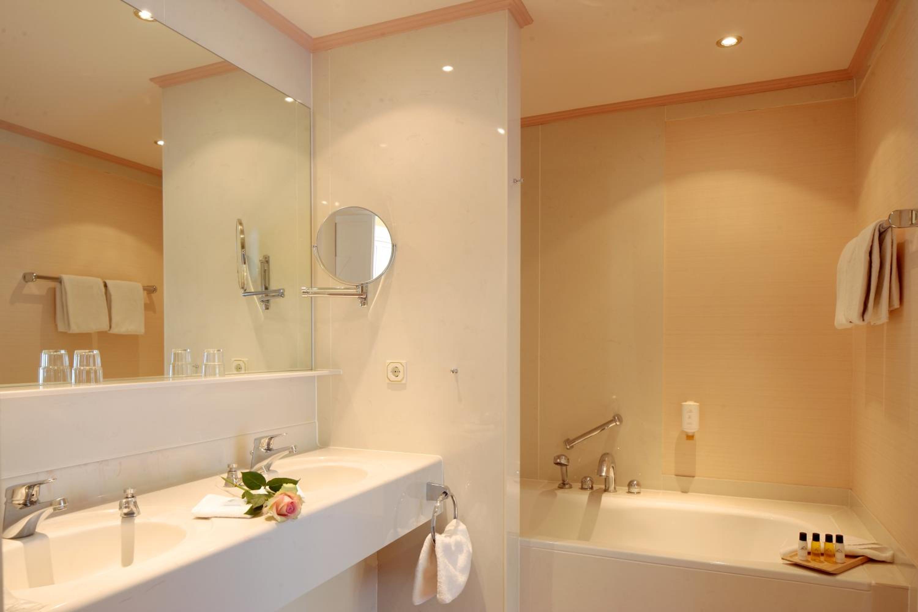 Garden Suite - Photo 2
