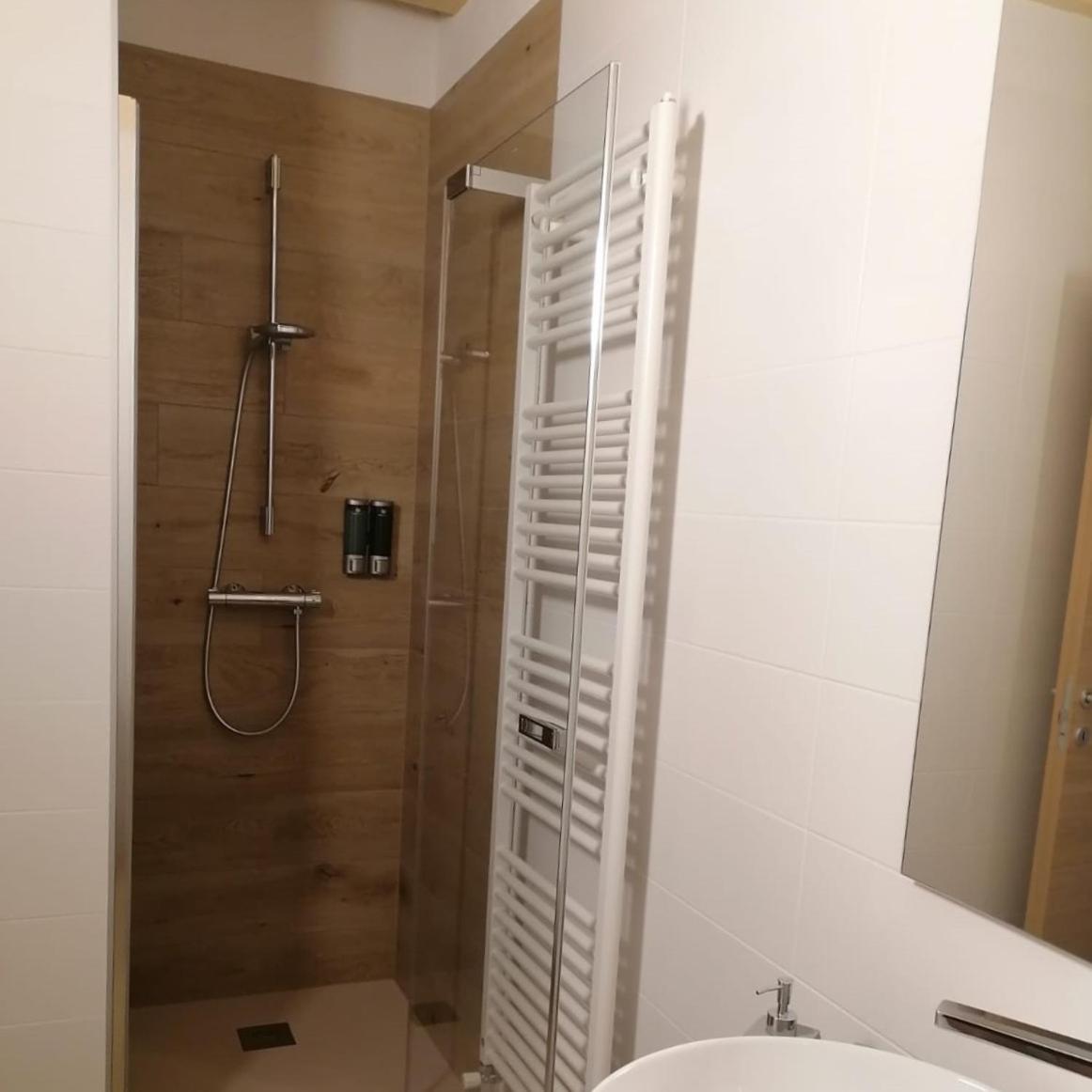 Twin Room with Balcony photo 2