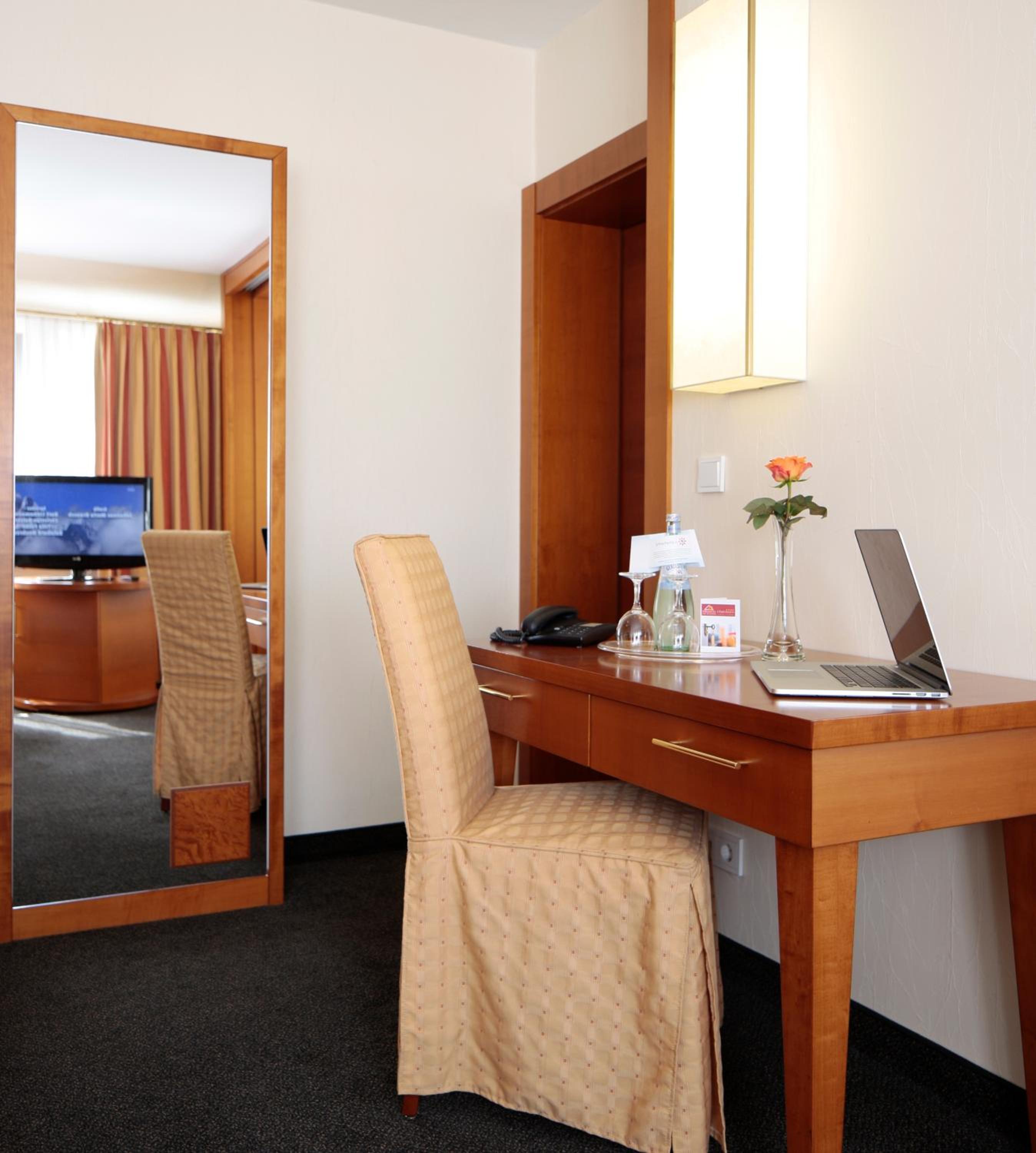 Deluxe Double Room - Photo 1