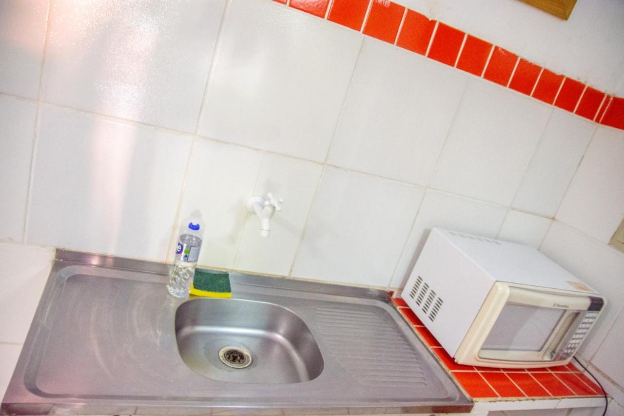 Double Room with Microwave - Photo 2