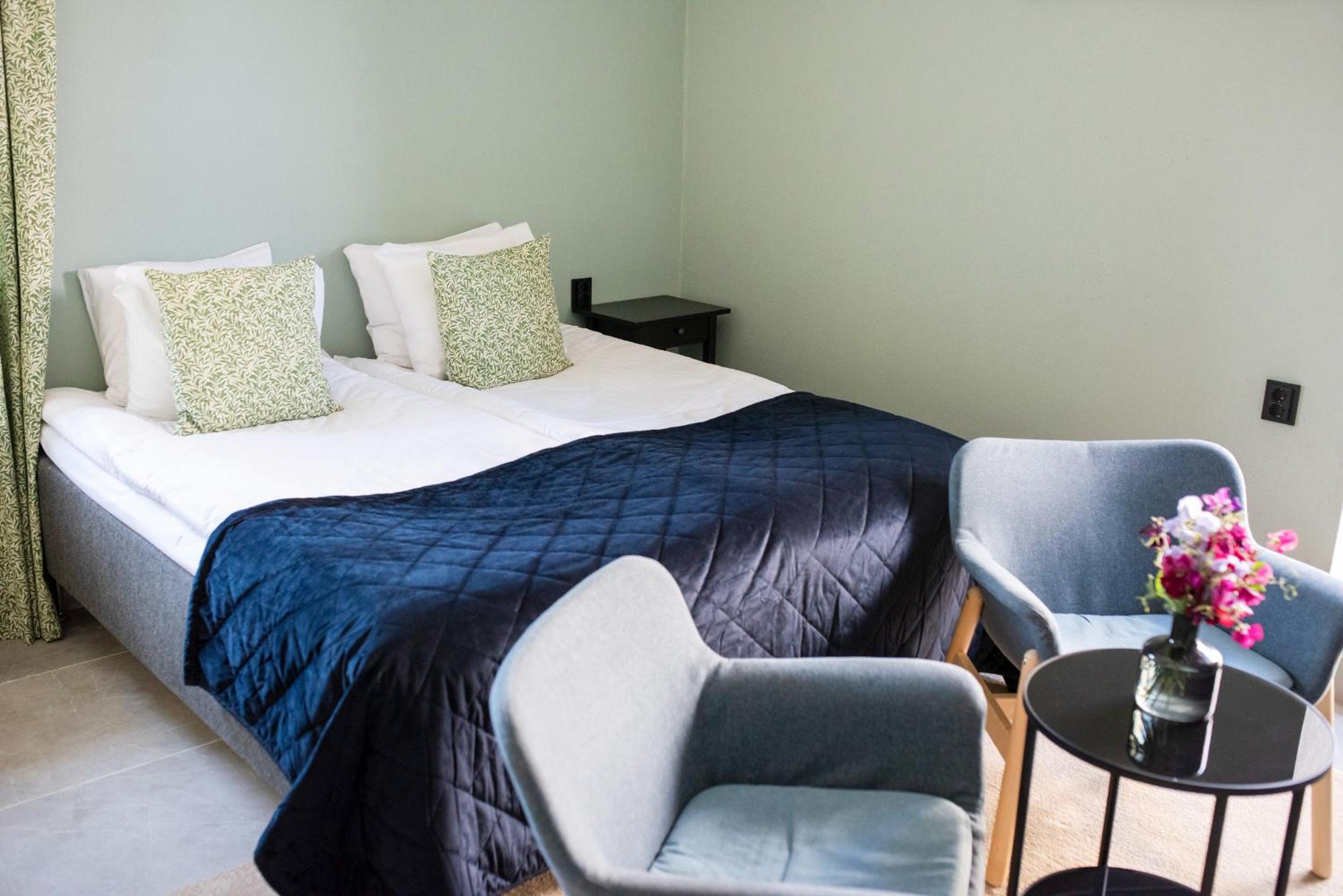 Double Room with Patio - Photo 3