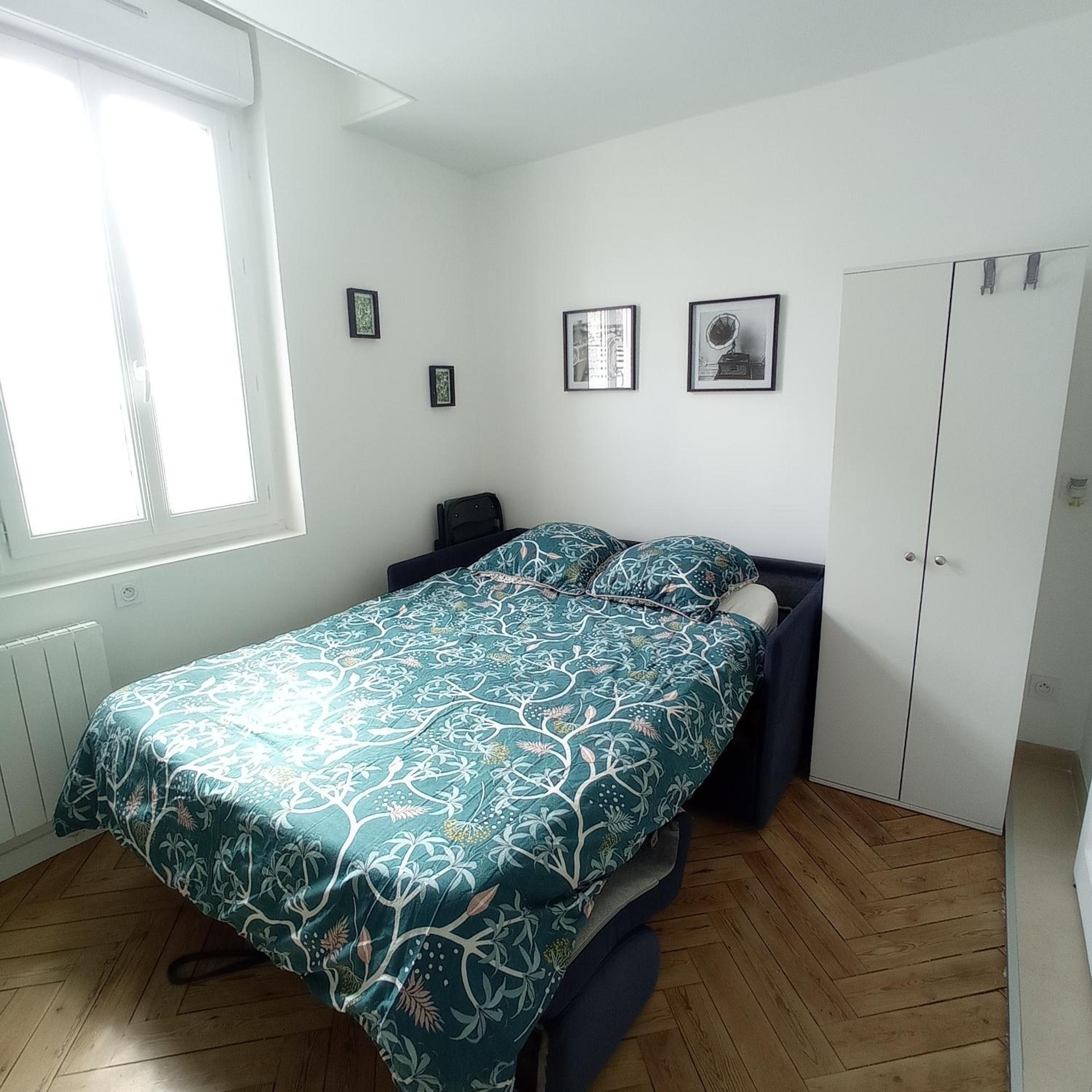 Studio with Sofa Bed - Photo 7