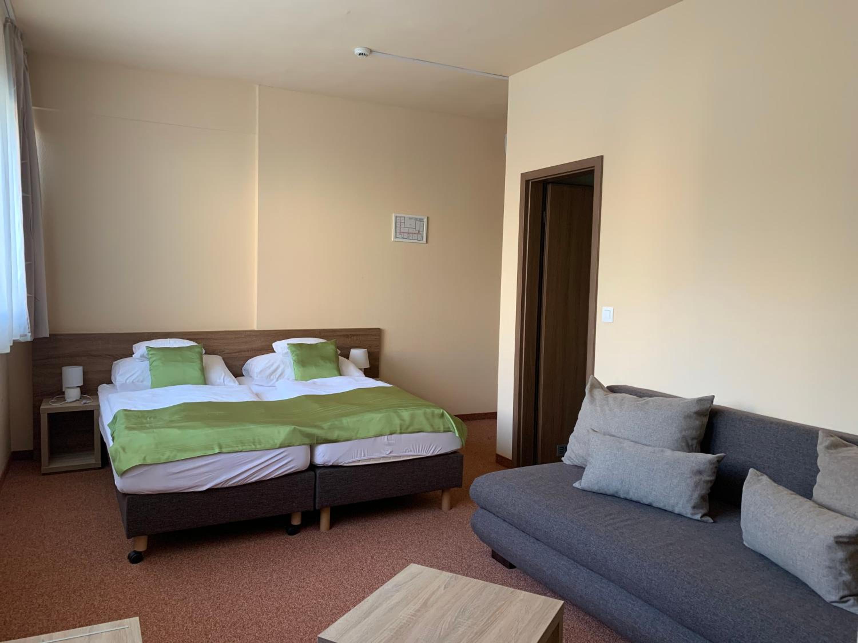 Standard Triple Room - Photo 3