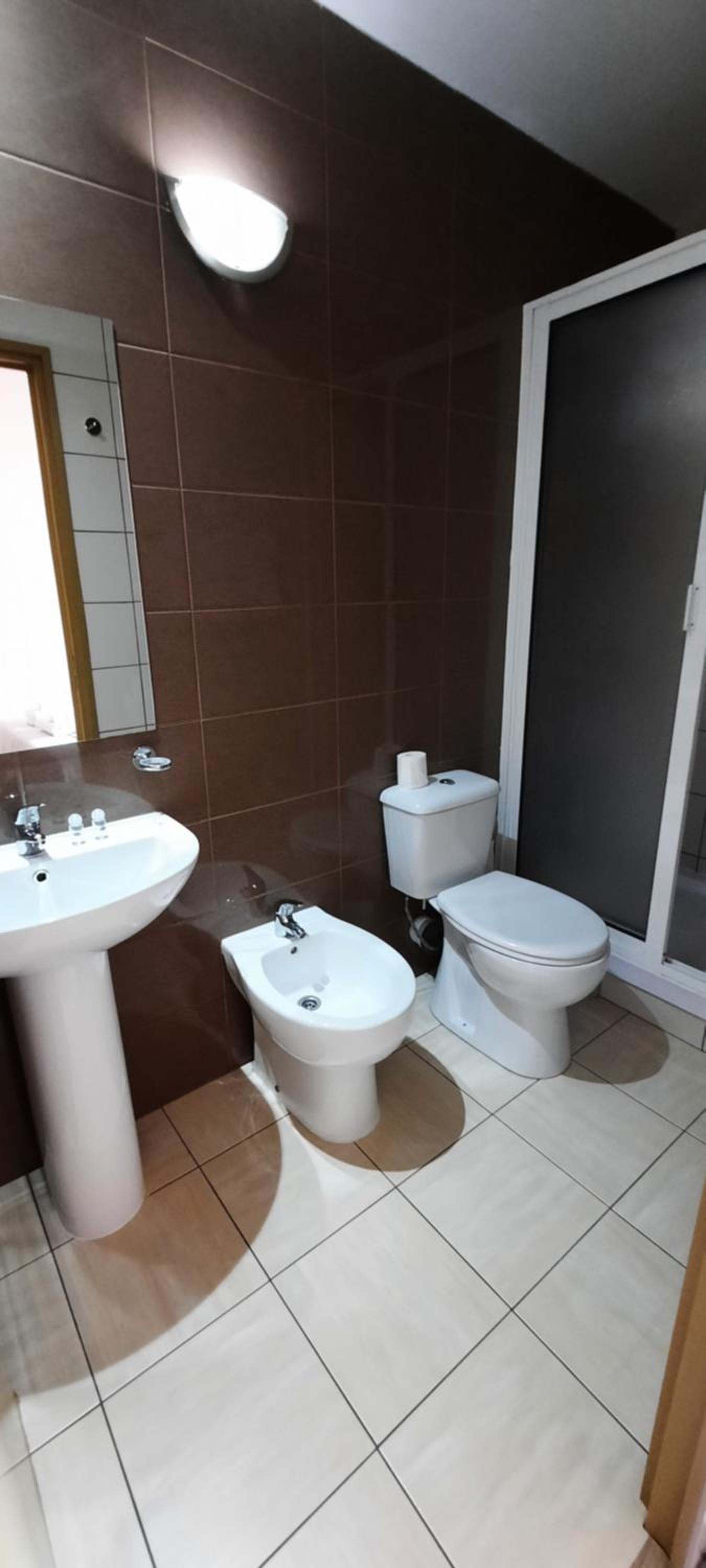 Double Room with Private Bathroom photo 3
