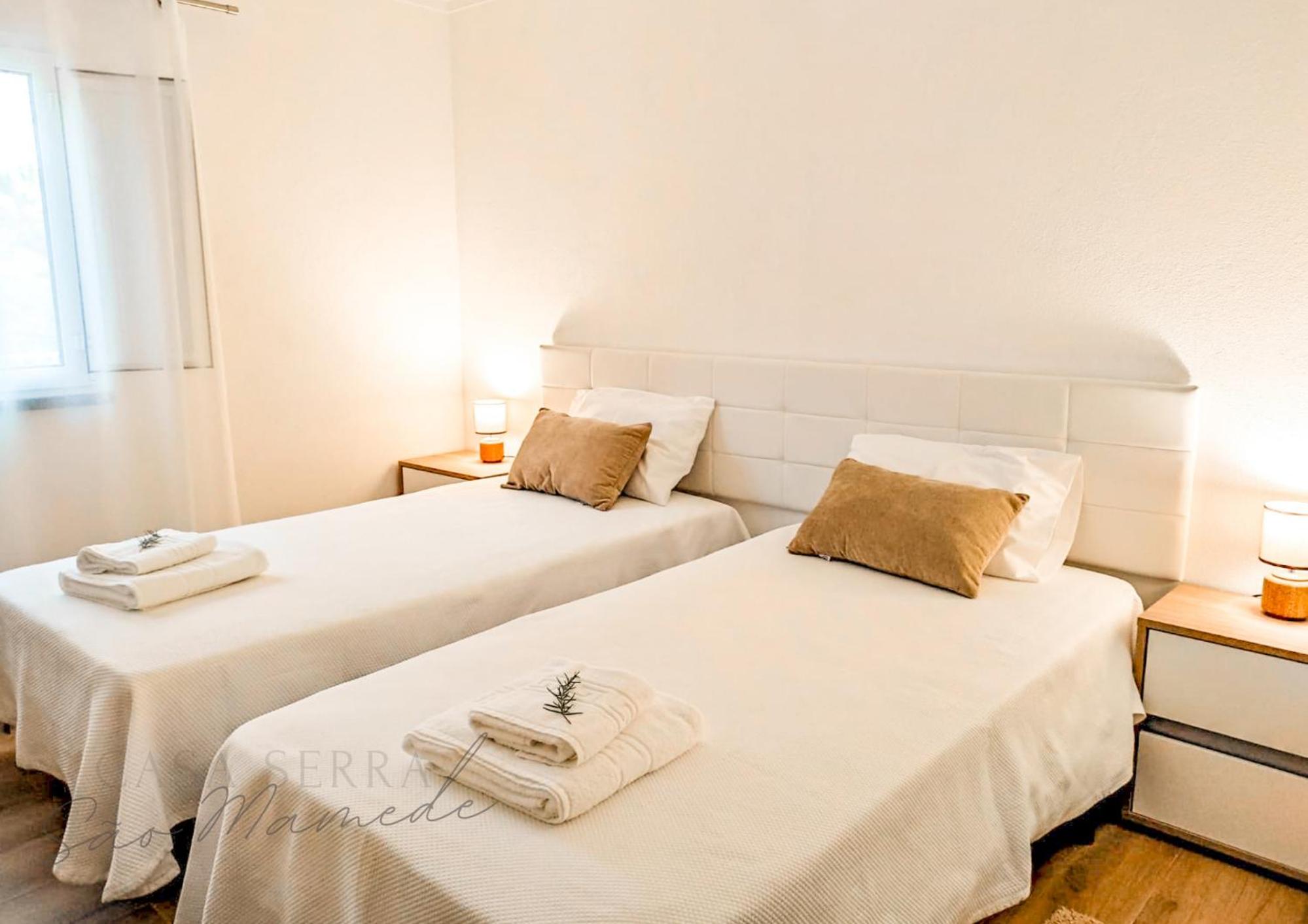 Two-Bedroom House - Photo 3