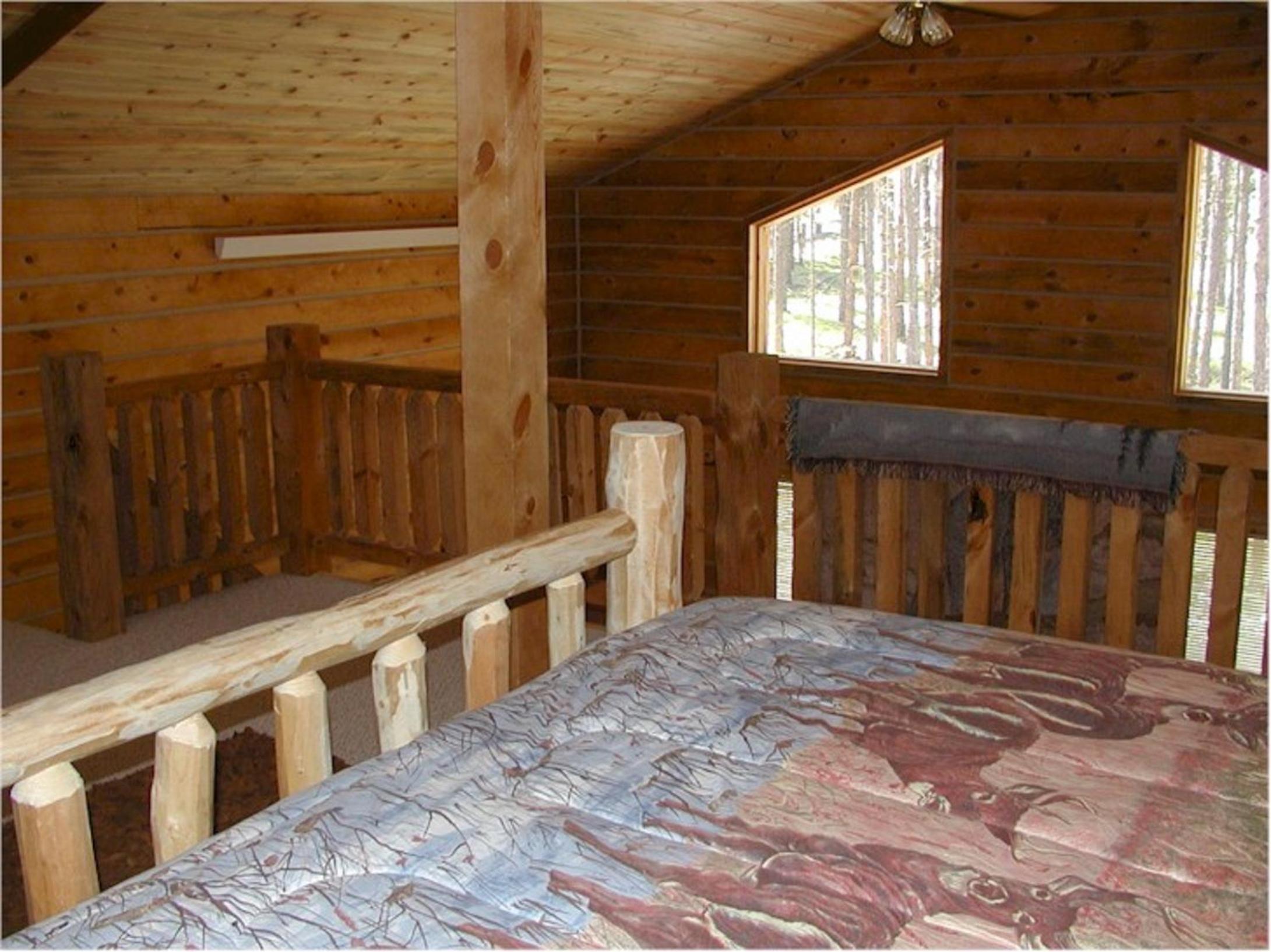 Five-Bedroom House photo 2