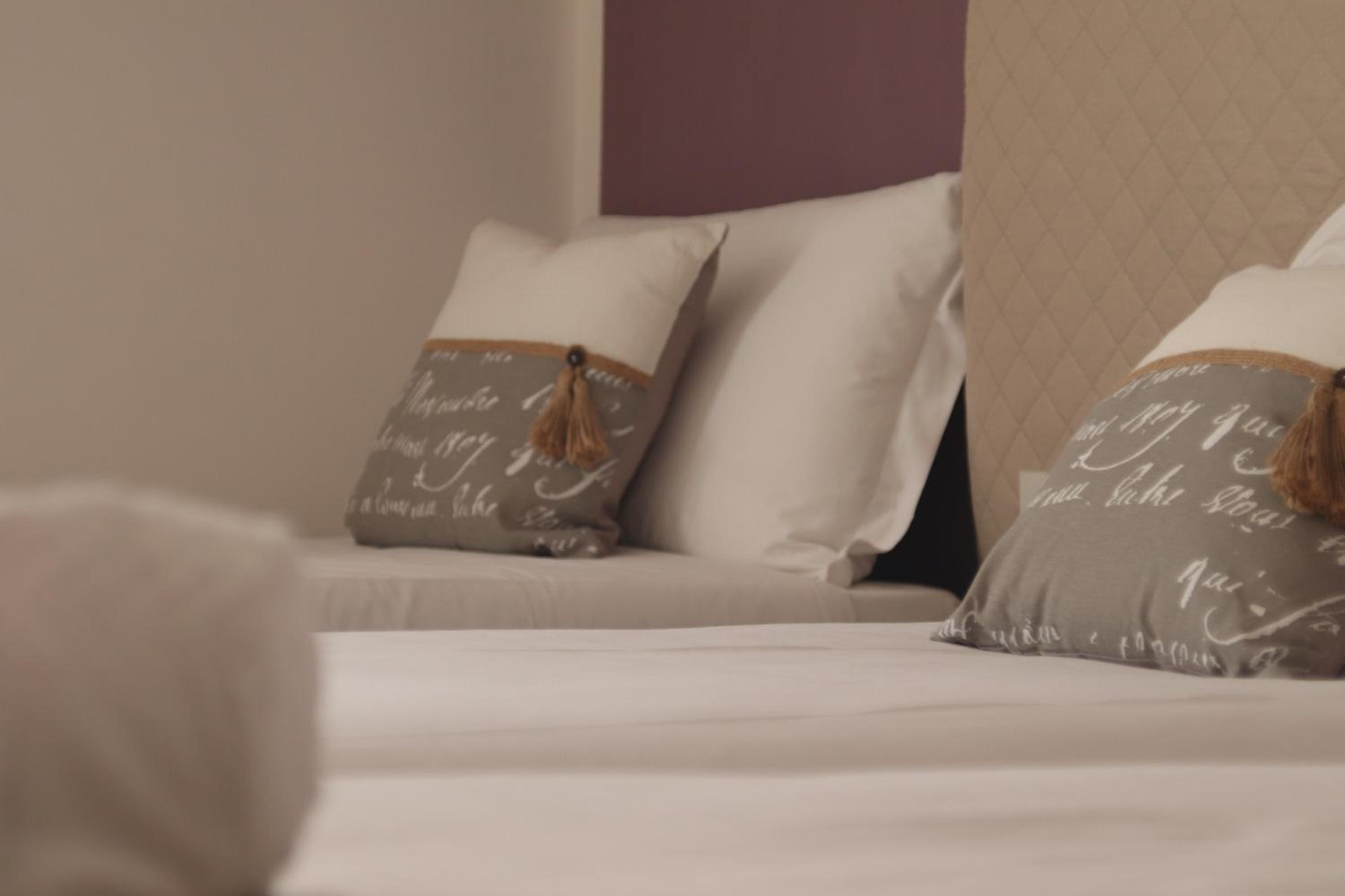 Double or Twin Room with Private Bathroom photo 3