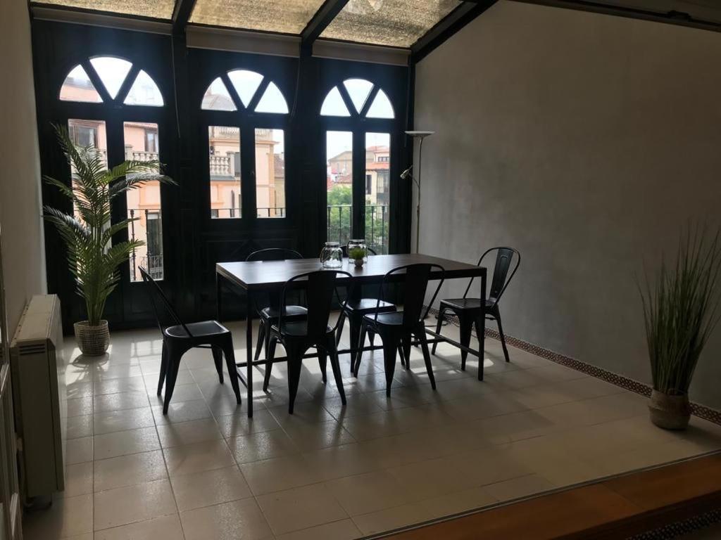 Apartment - Split Level - Photo 4