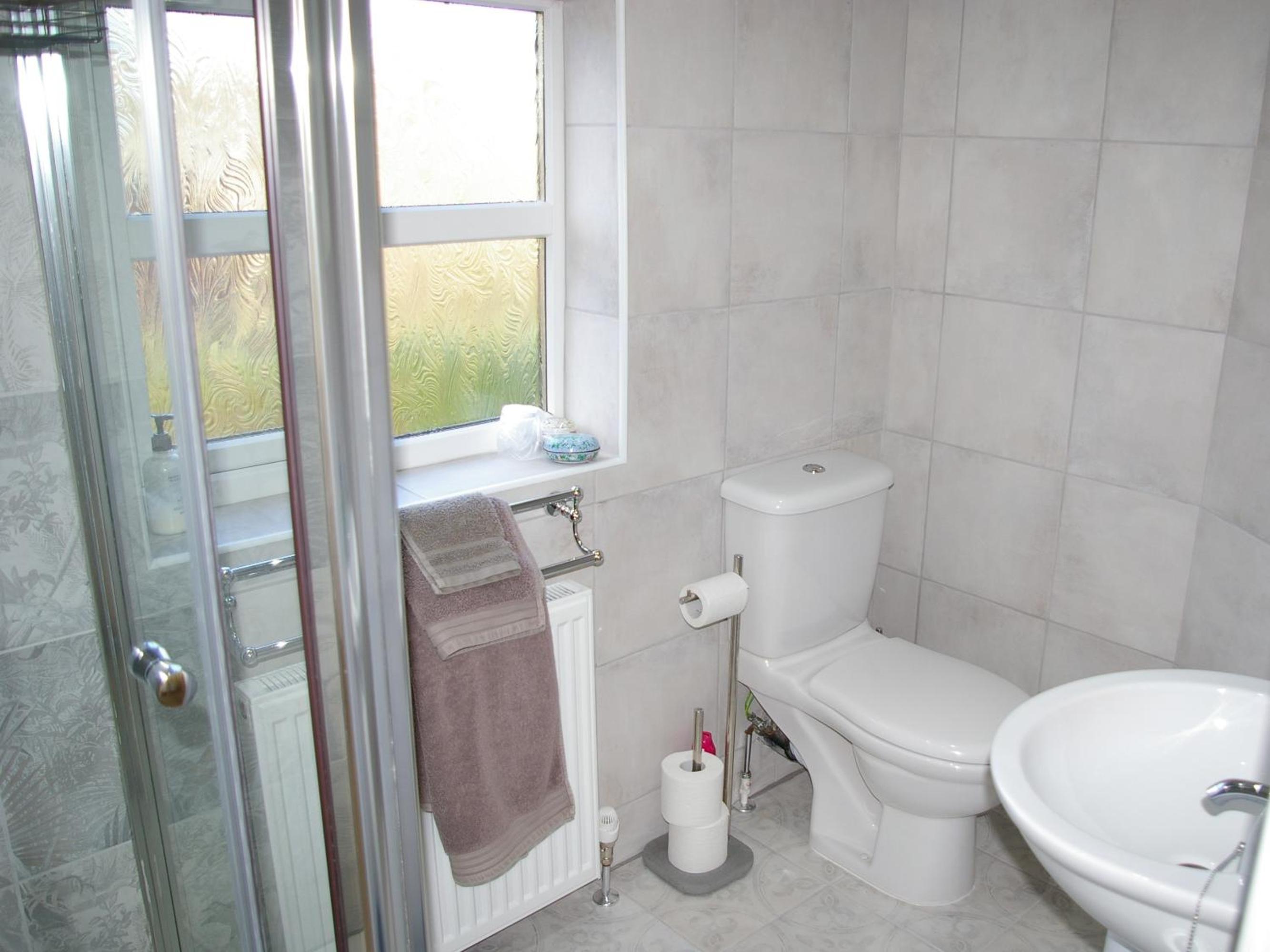 Double Room with Private Bathroom photo 3