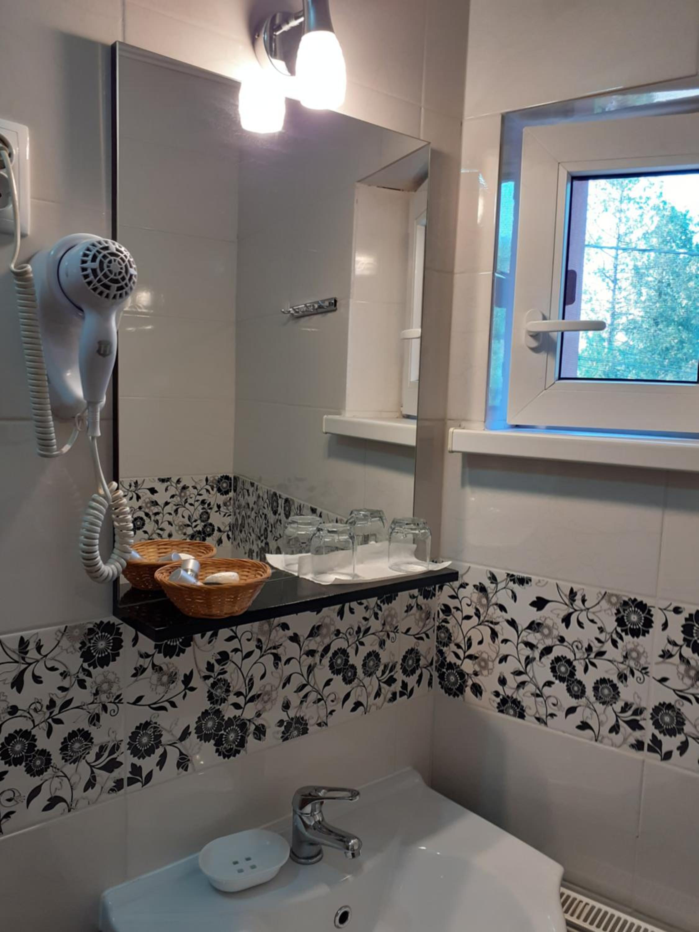 Superior Double Room - Photo 2