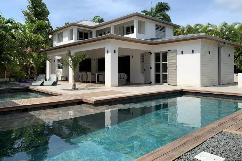 Villa photo 3