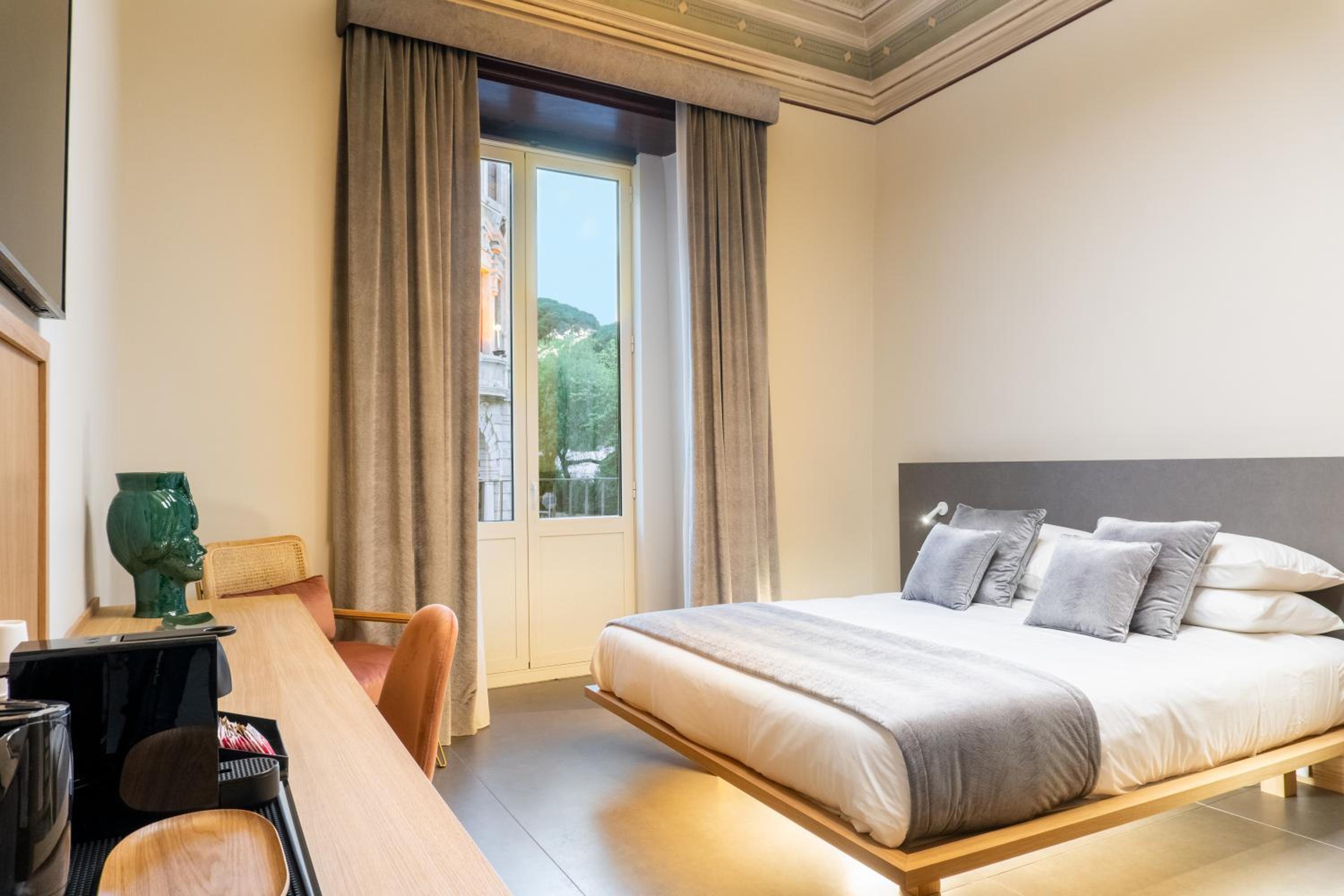 Deluxe Double Room with Shower