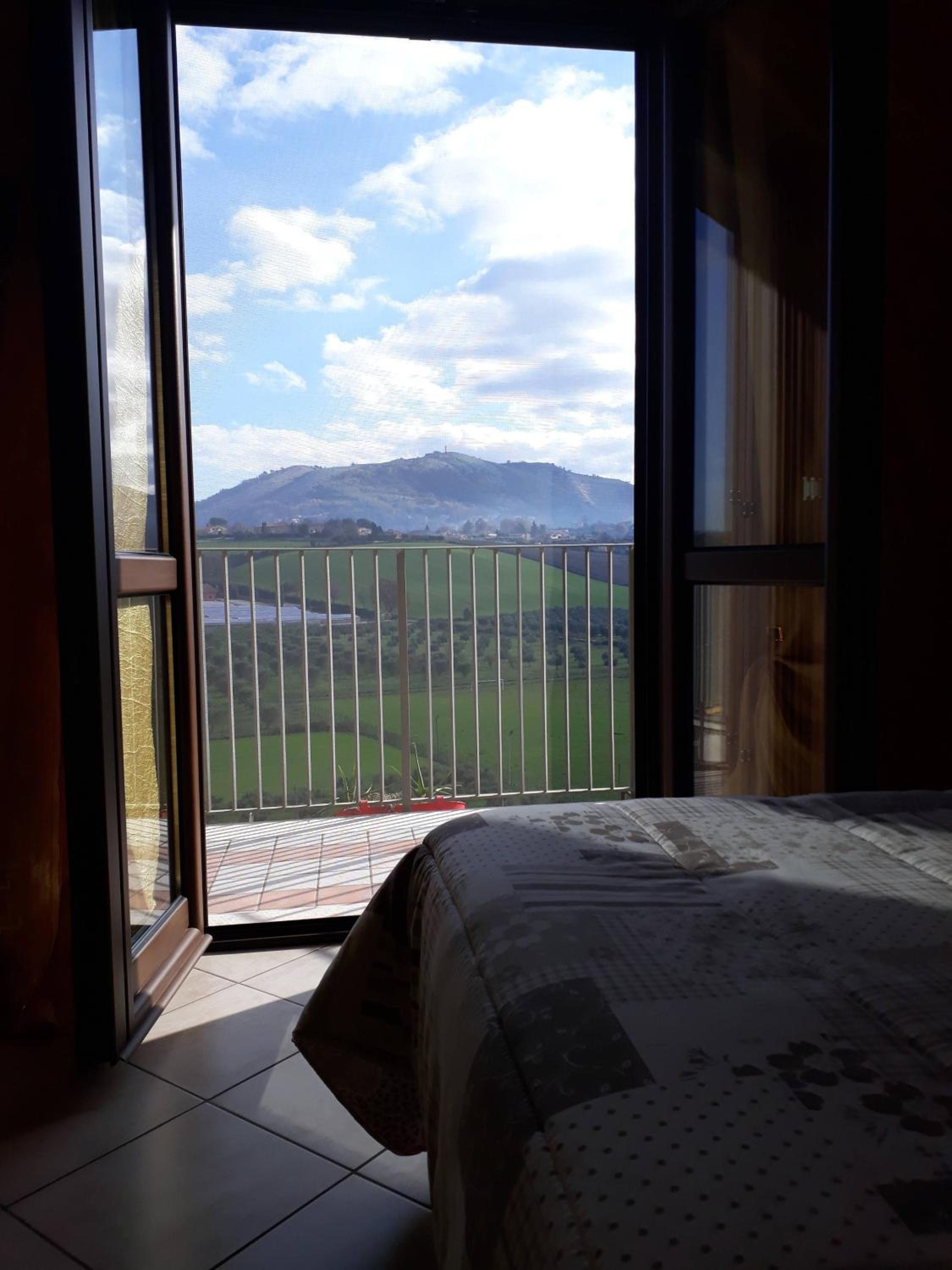 Double Room with Balcony - Photo 25