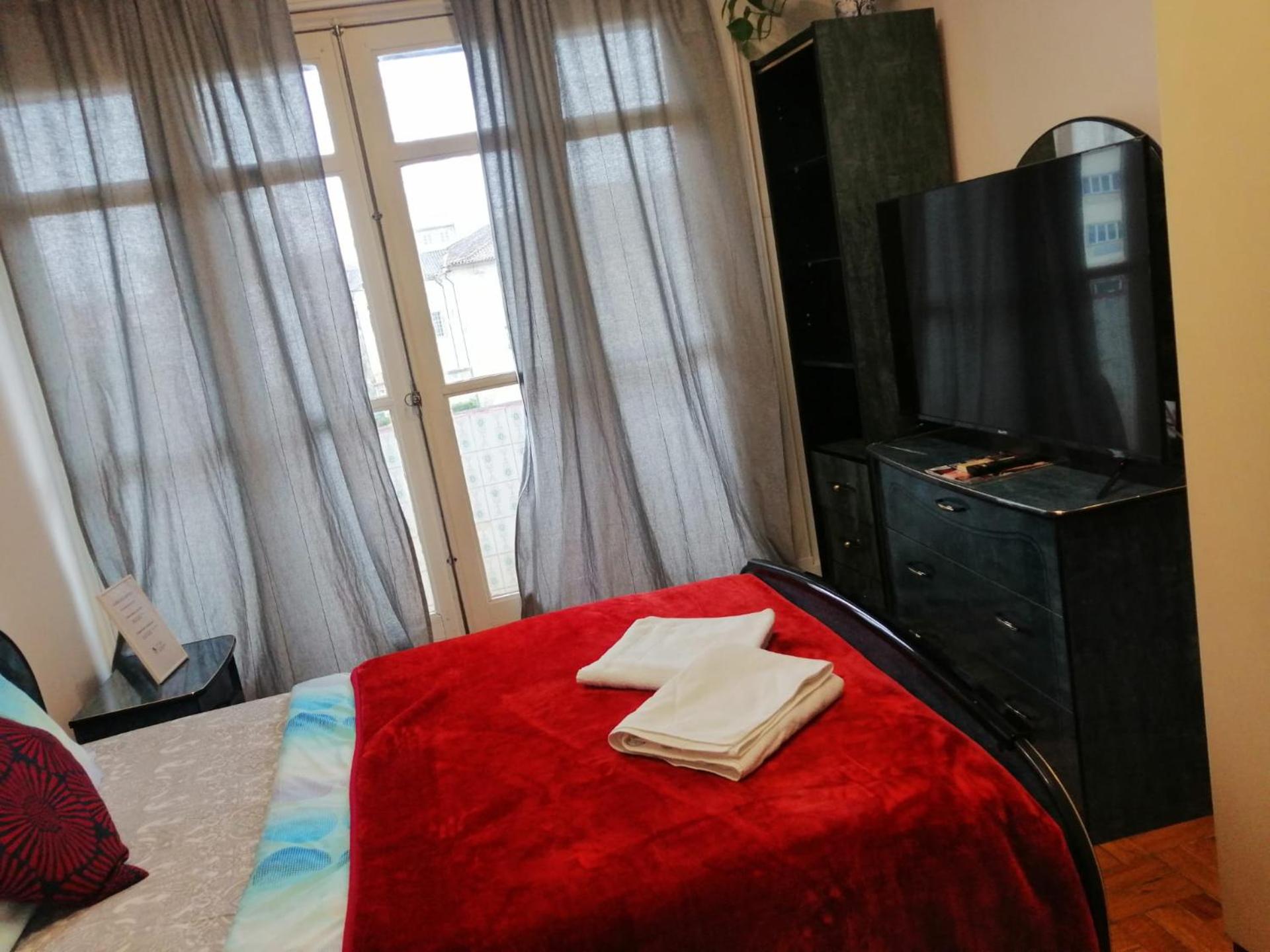 Queen Room with Garden View - Photo 5