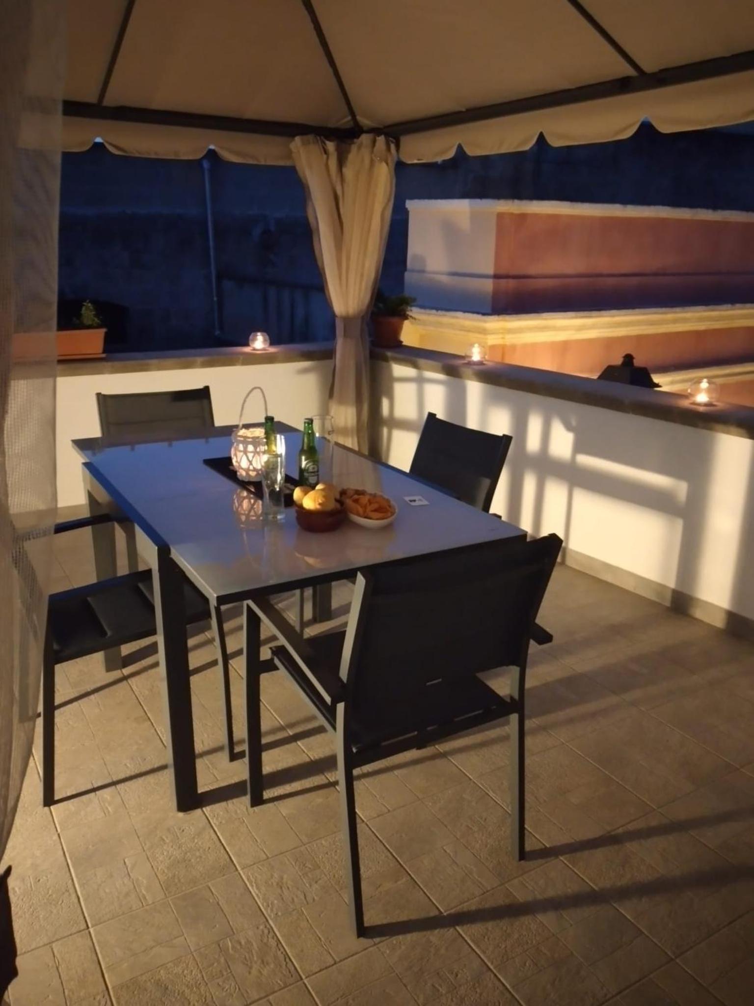 One-Bedroom Apartment - Photo 4