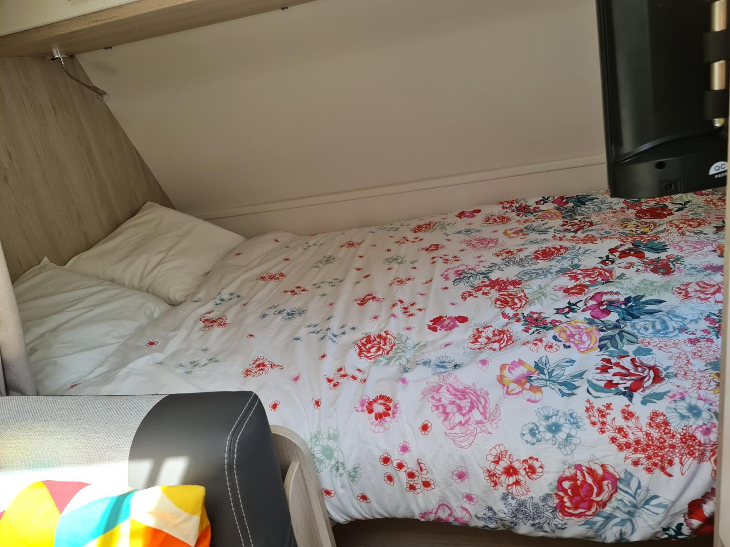 Caravan - Photo 1