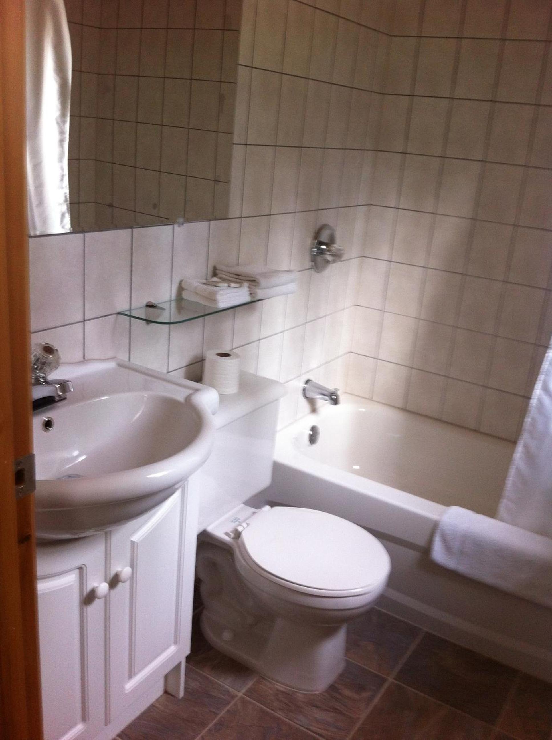 Double Room with Two Double Beds photo 3