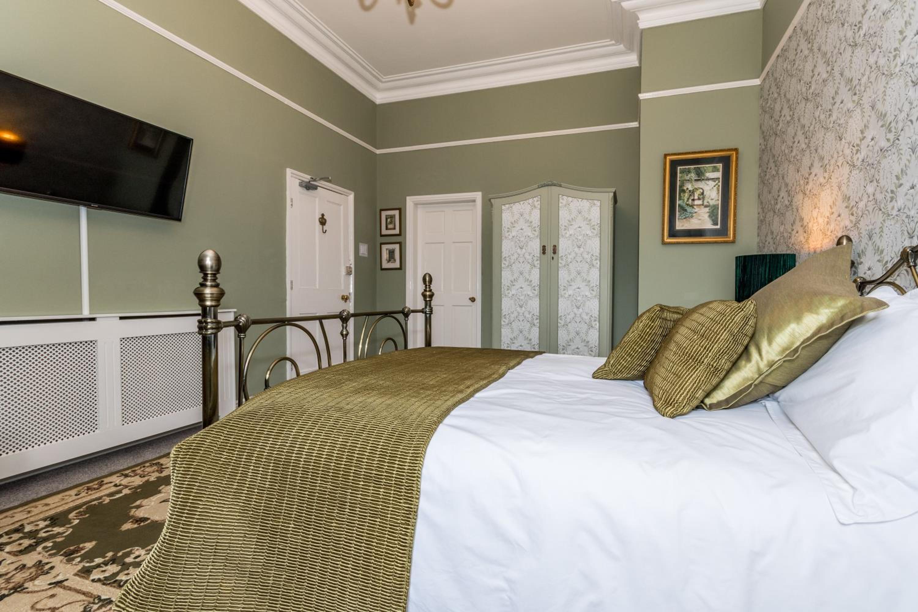 Deluxe Room - Photo 4