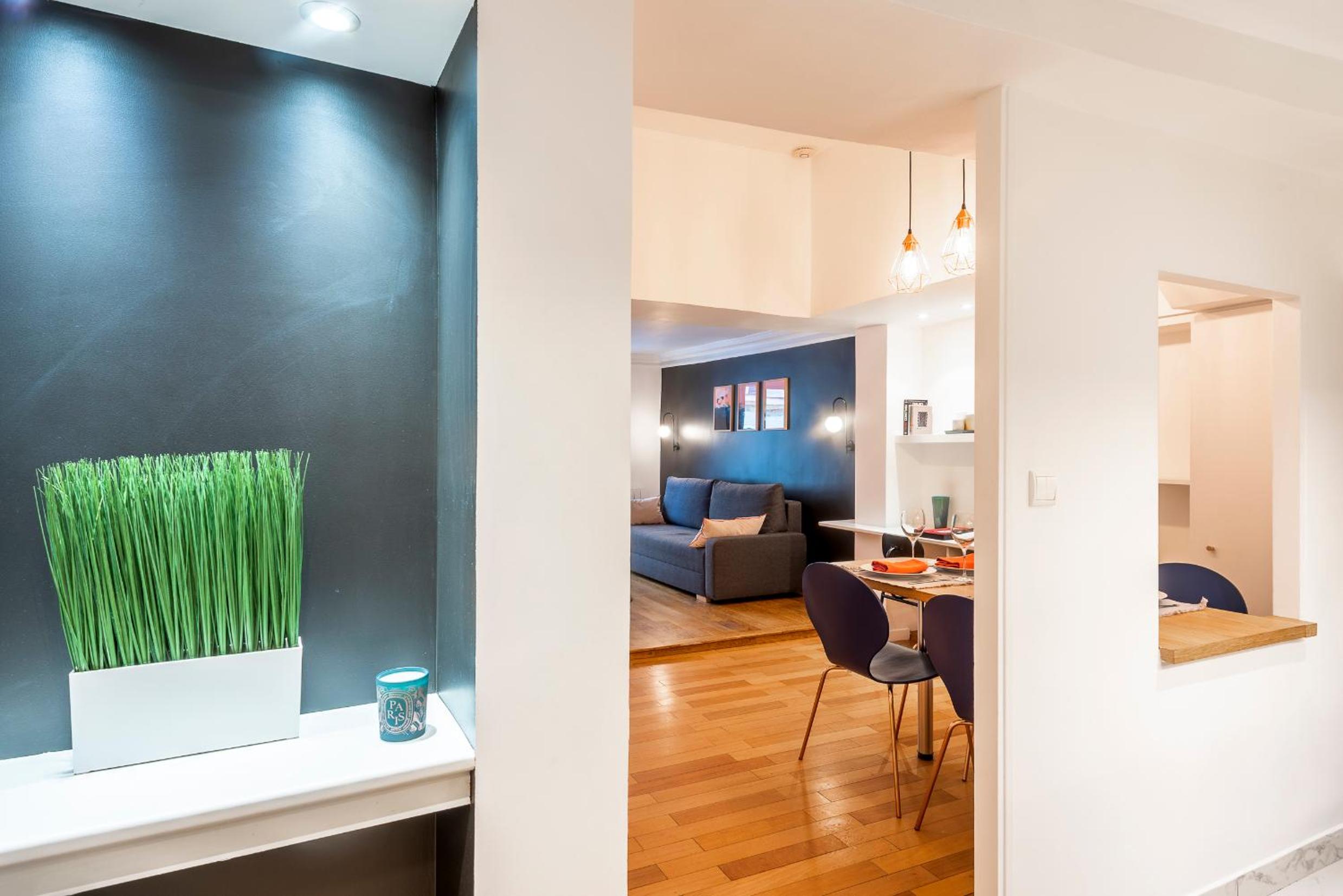 Apartment photo 2