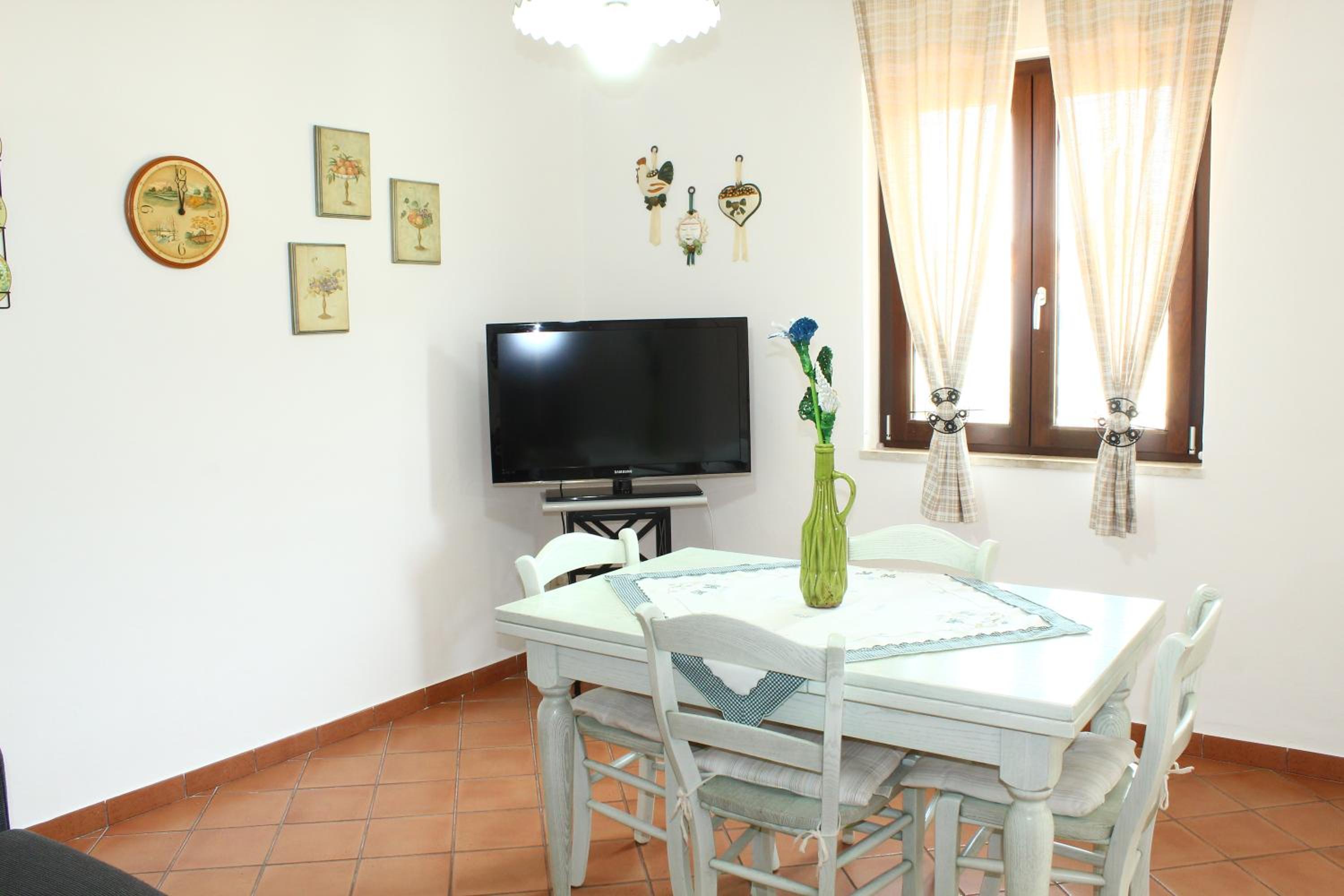Two-Bedroom Apartment photo 2