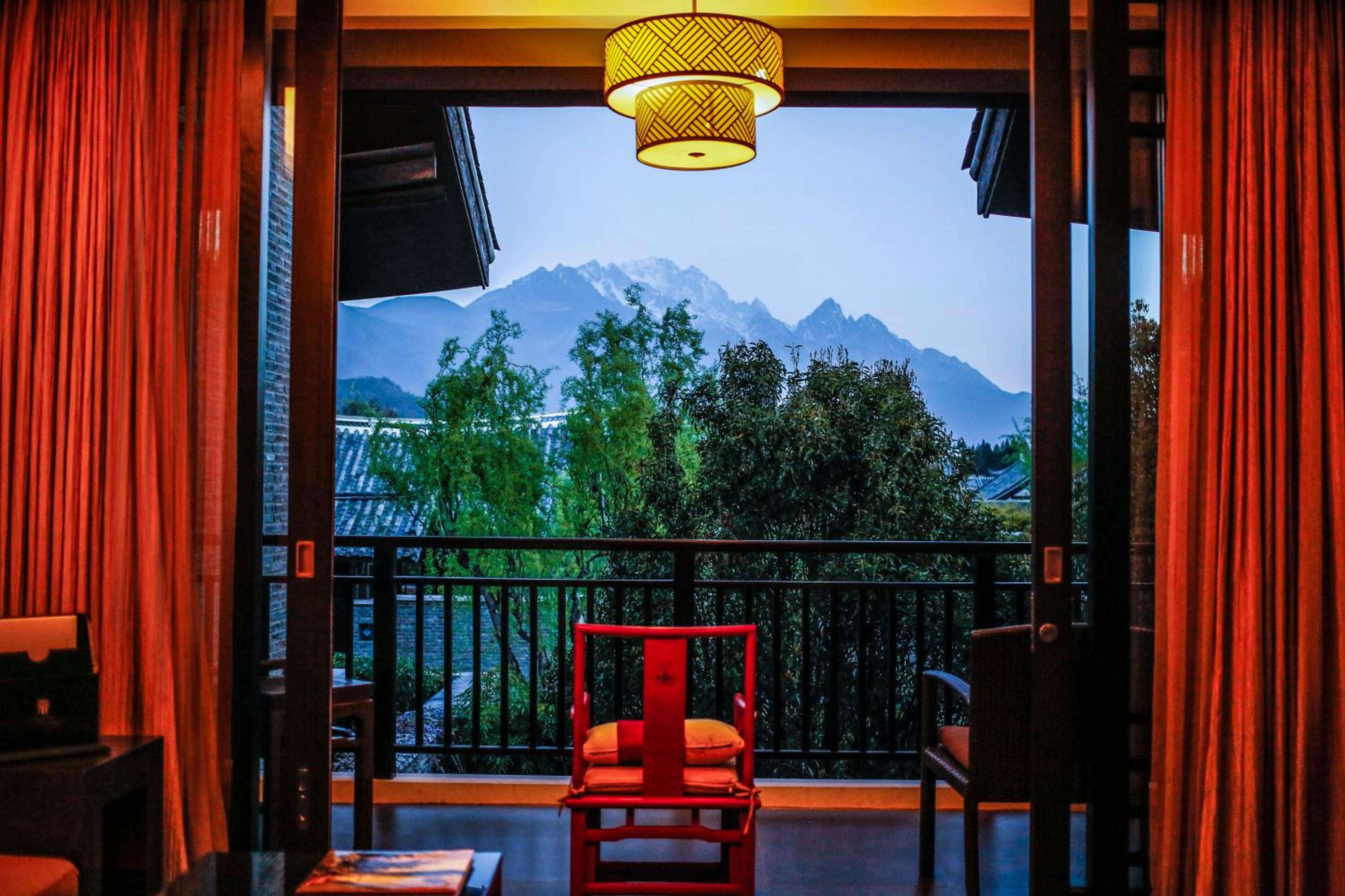 Suite with Mountain View - Photo 6