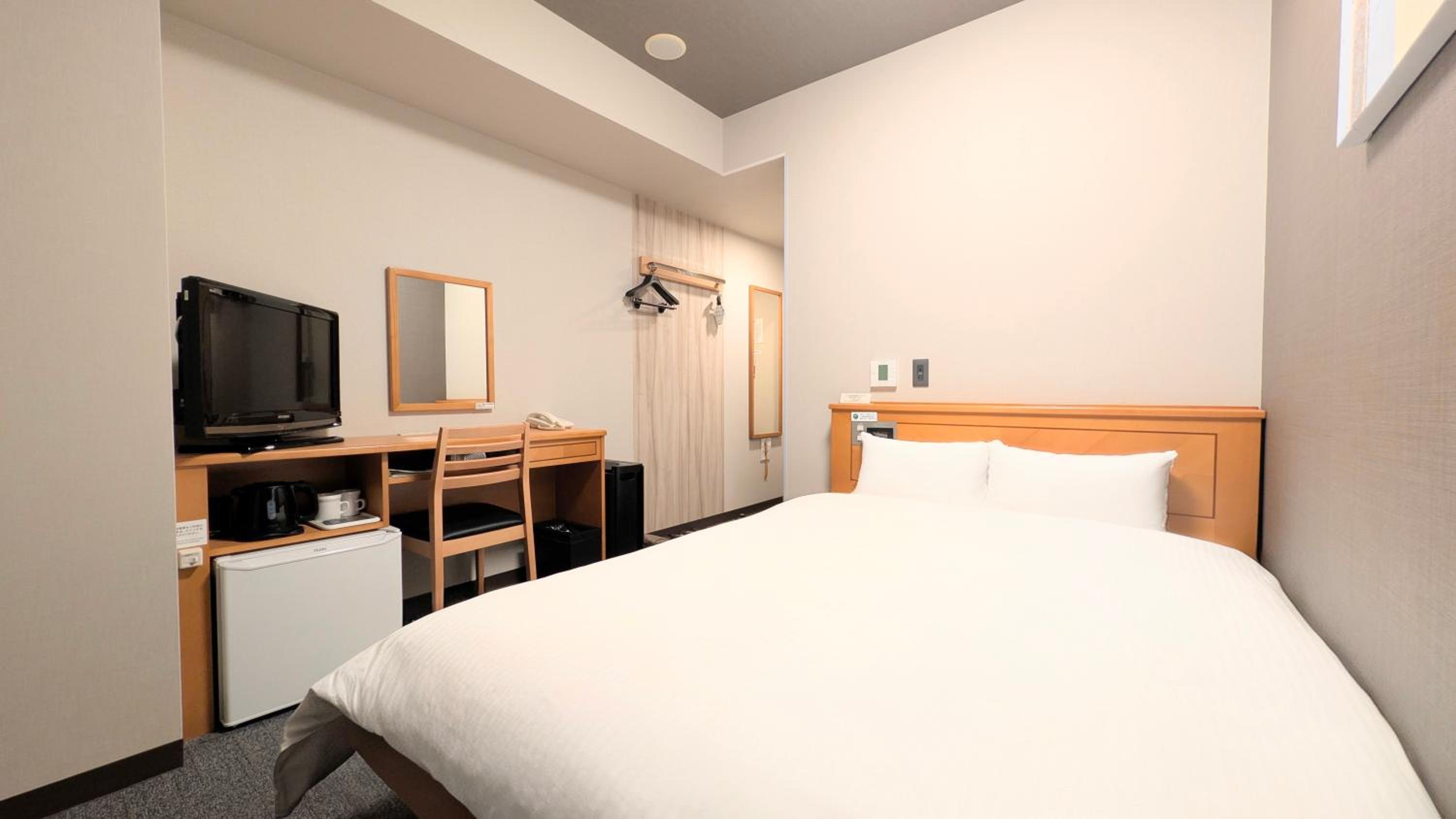 Double Room with Small Double Bed - Smoking - Heated Tobacco Only