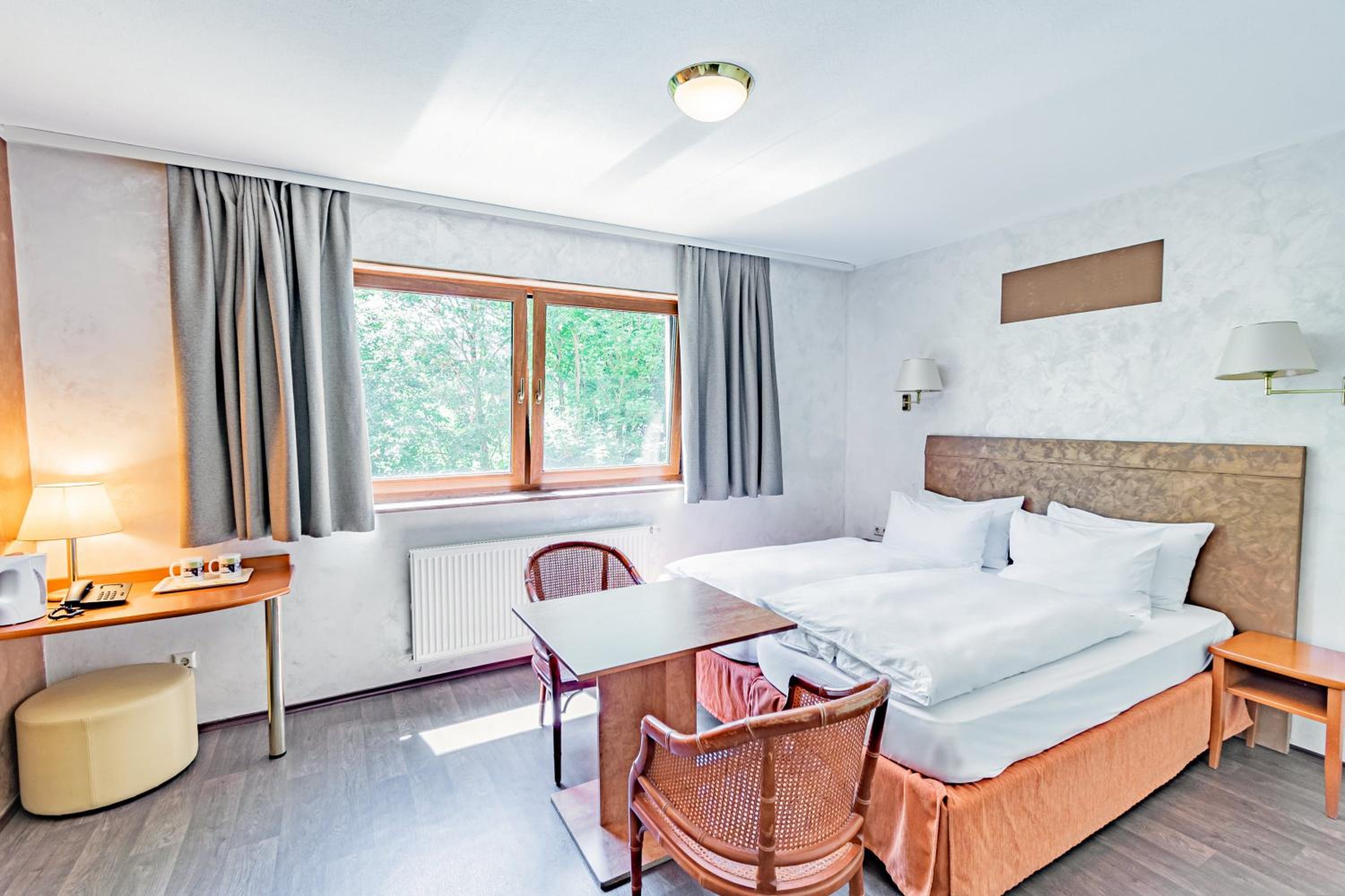Double or Twin Room with River View photo 2