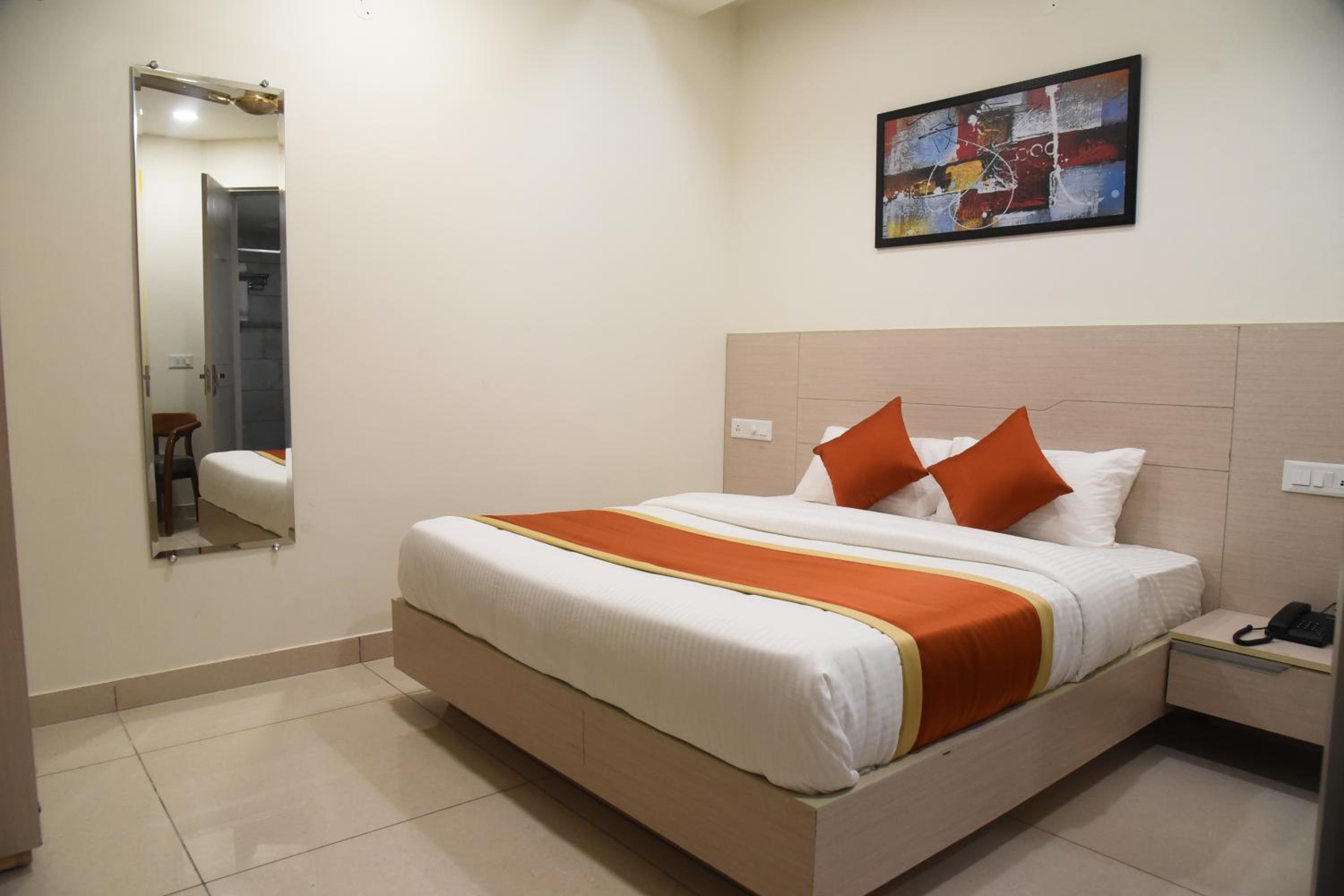 Deluxe Double Room photo 2