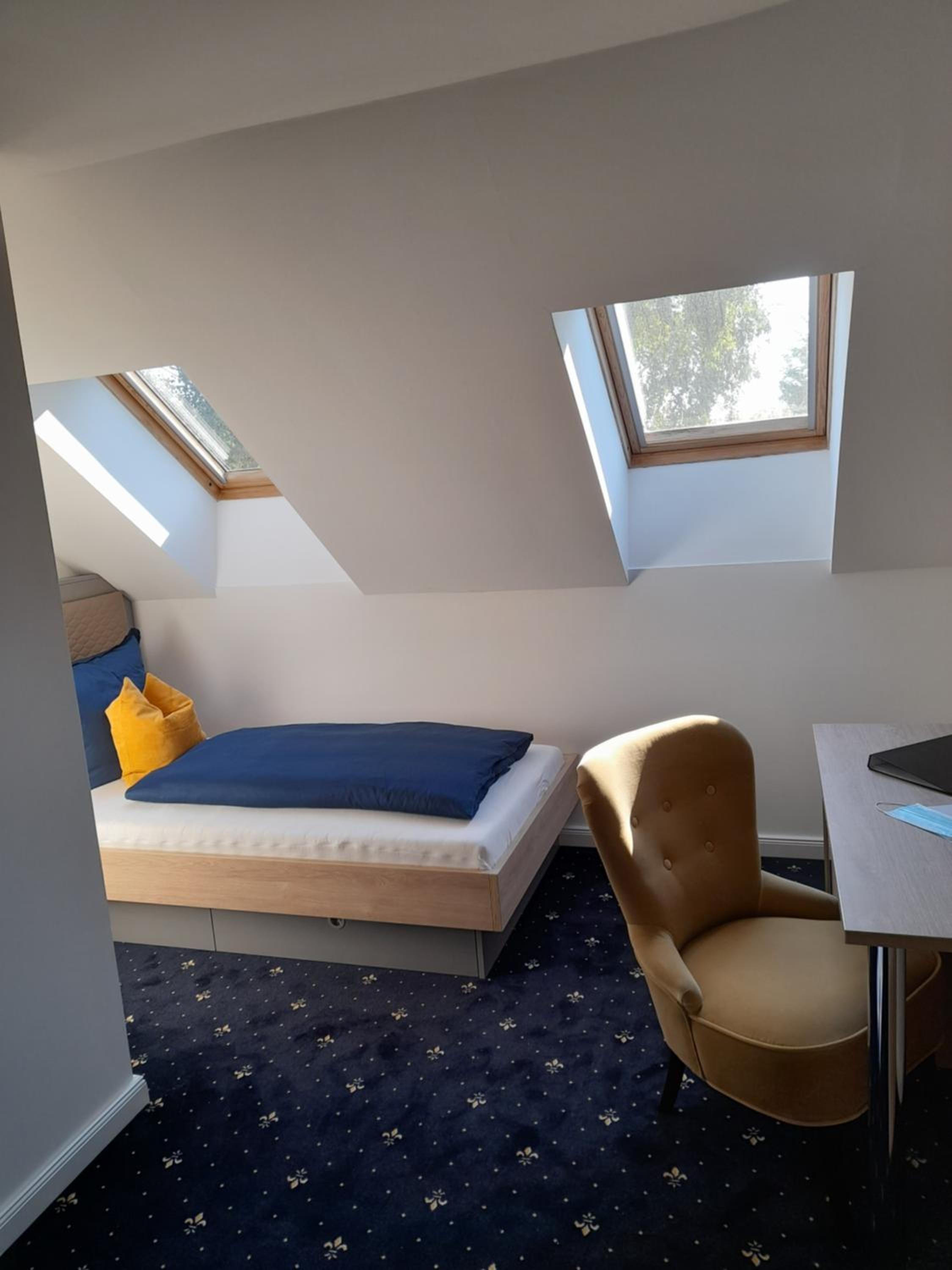 Single Room photo 2